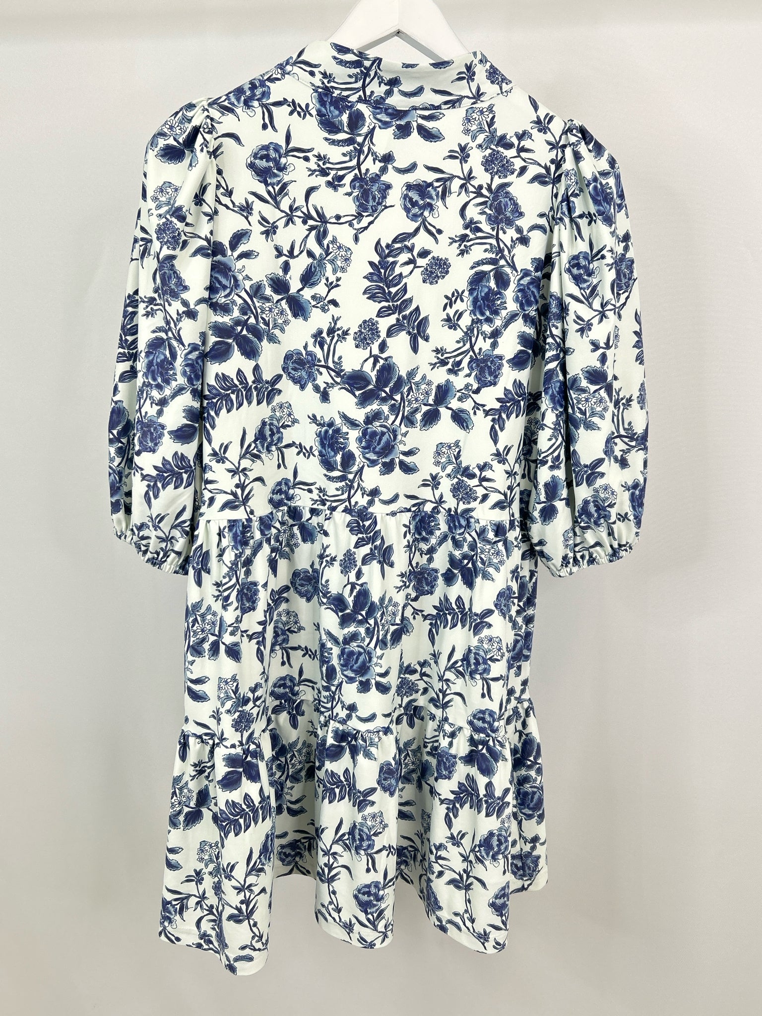 Smith & Quinn Size S WHITE AND NAVY Women Dress