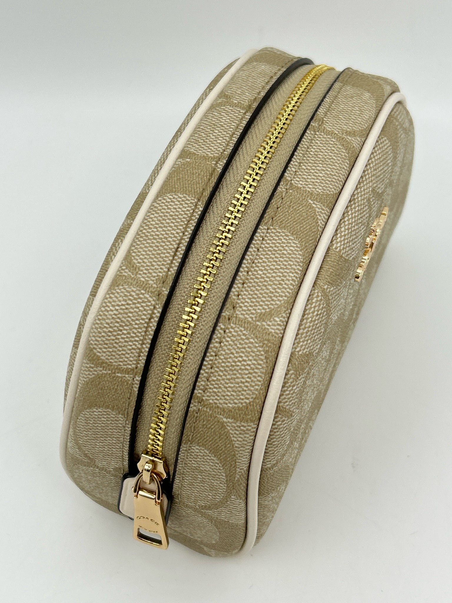 COACH BEIGE MONOGRAM Make-up bag