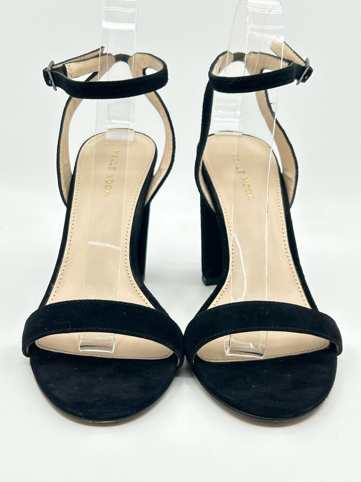PELLE MODA Size 9M Black Women Sandal