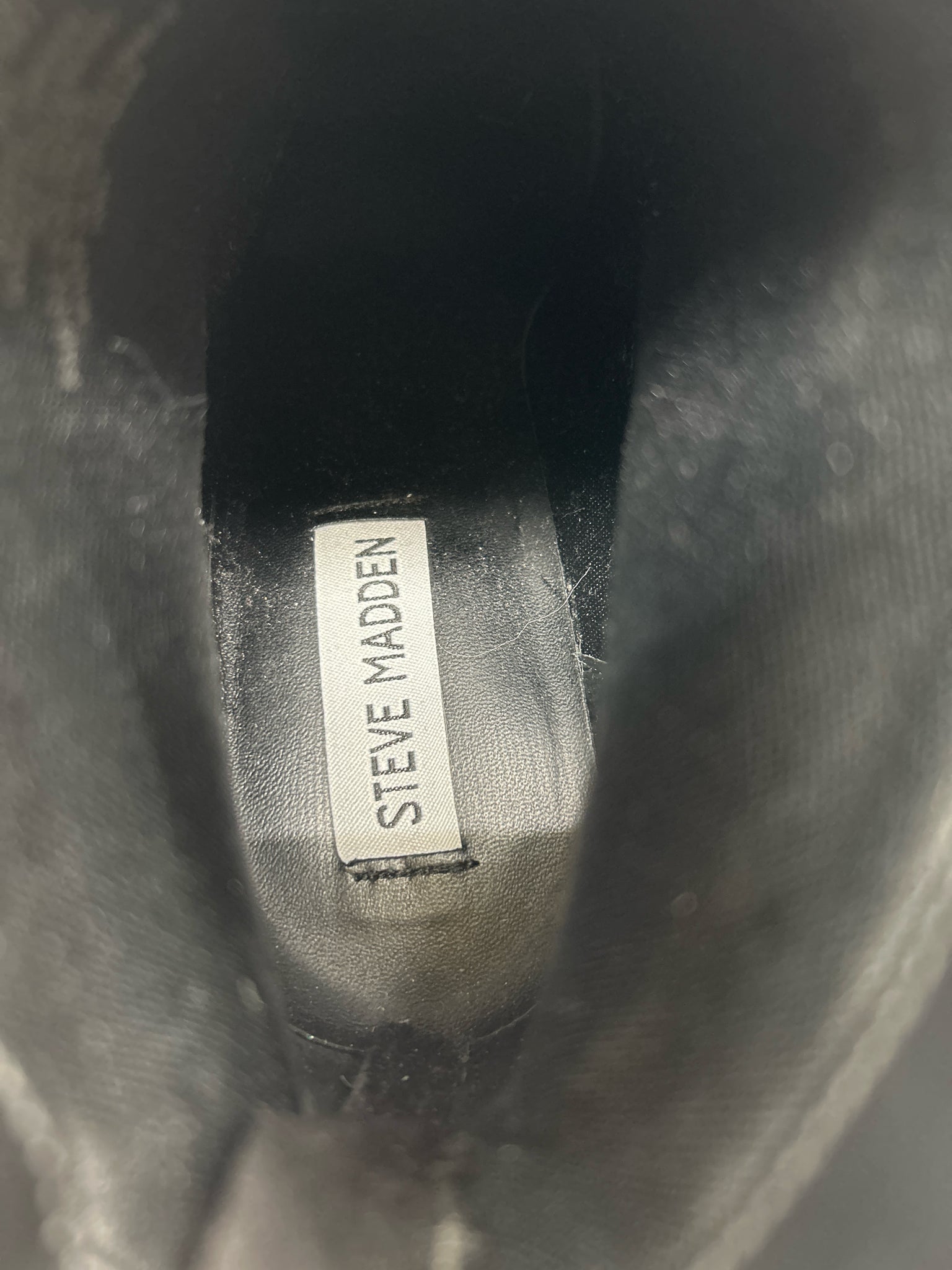 STEVE MADDEN Size 8M Black Women Booties