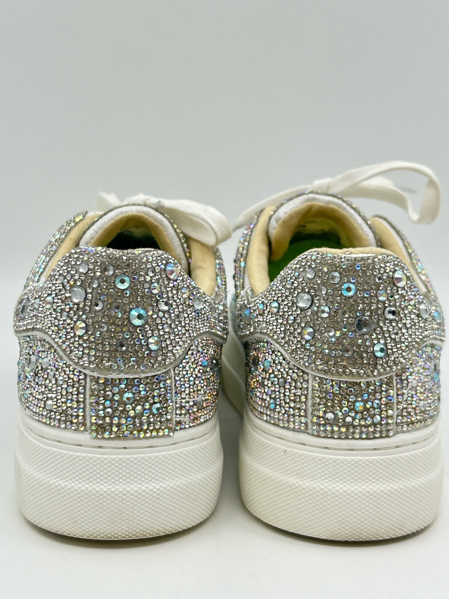 BETSEY JOHNSON Size 7.5M White Women Sneakers