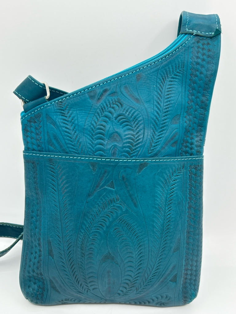 No Brand Teal Leather Purse