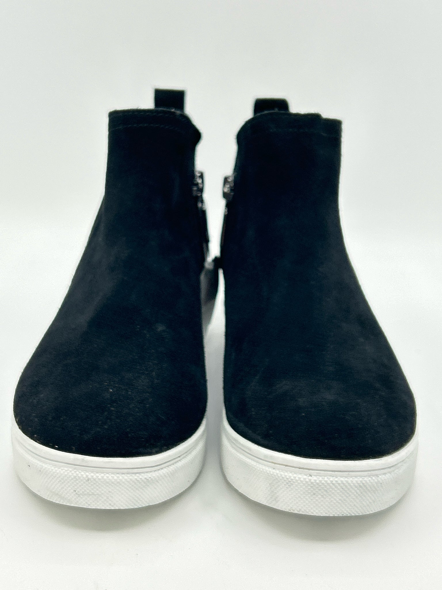 BLONDO Size 6M Black Women Booties