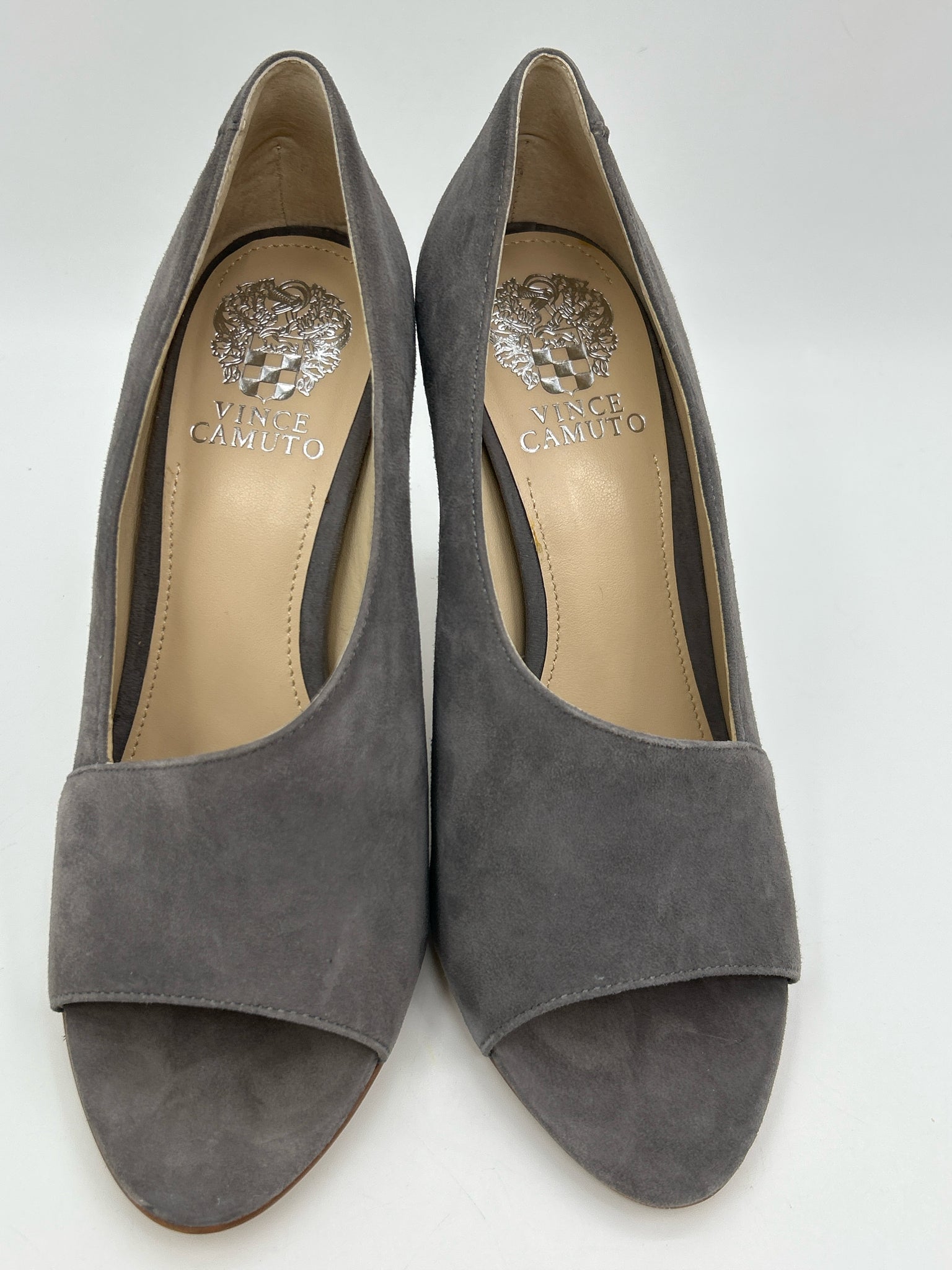 VINCE CAMUTO Size 8.5M Grey Women Pumps