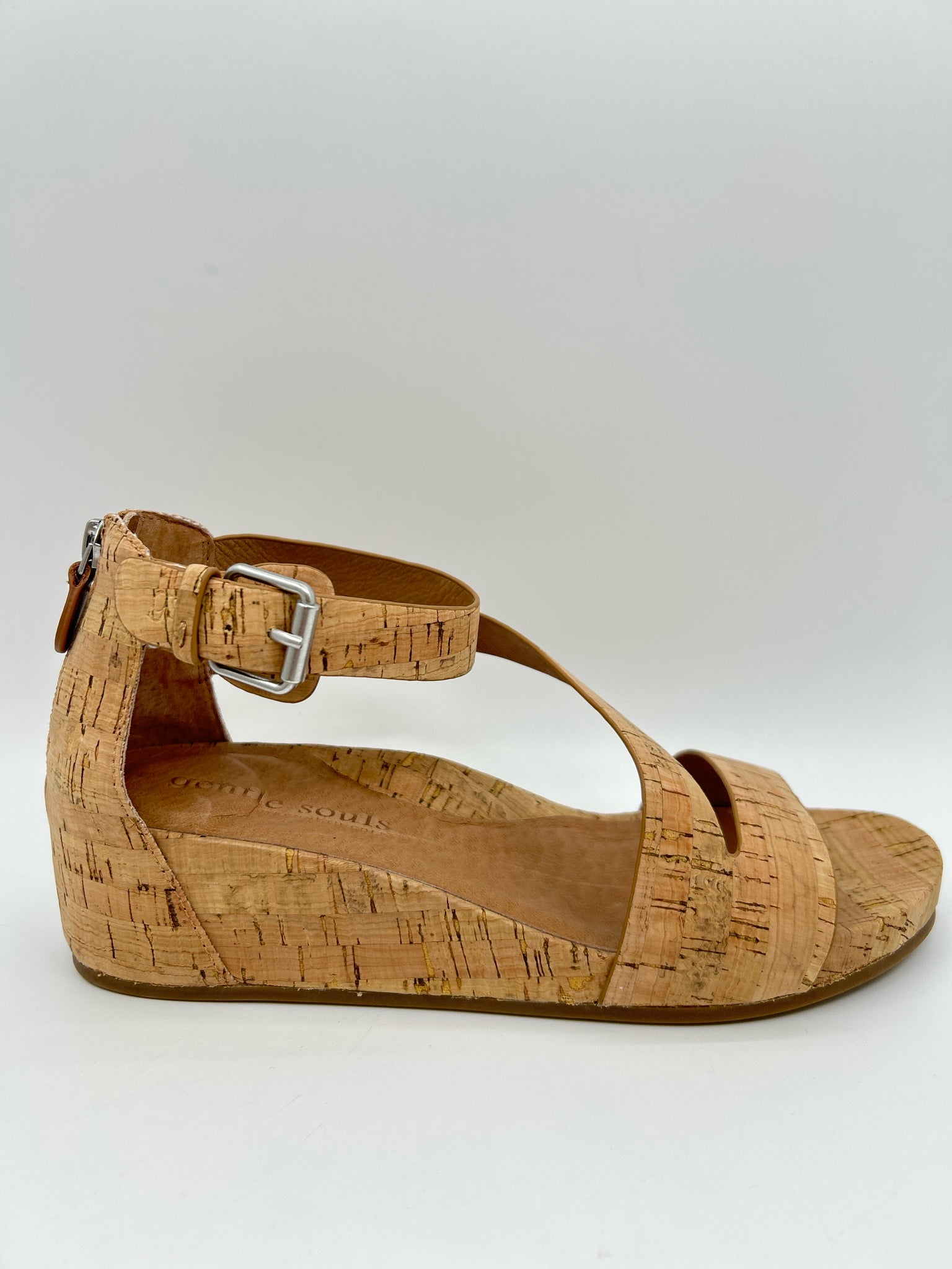GENTLE SOULS NWOB Size 10M Cork Women Sandal