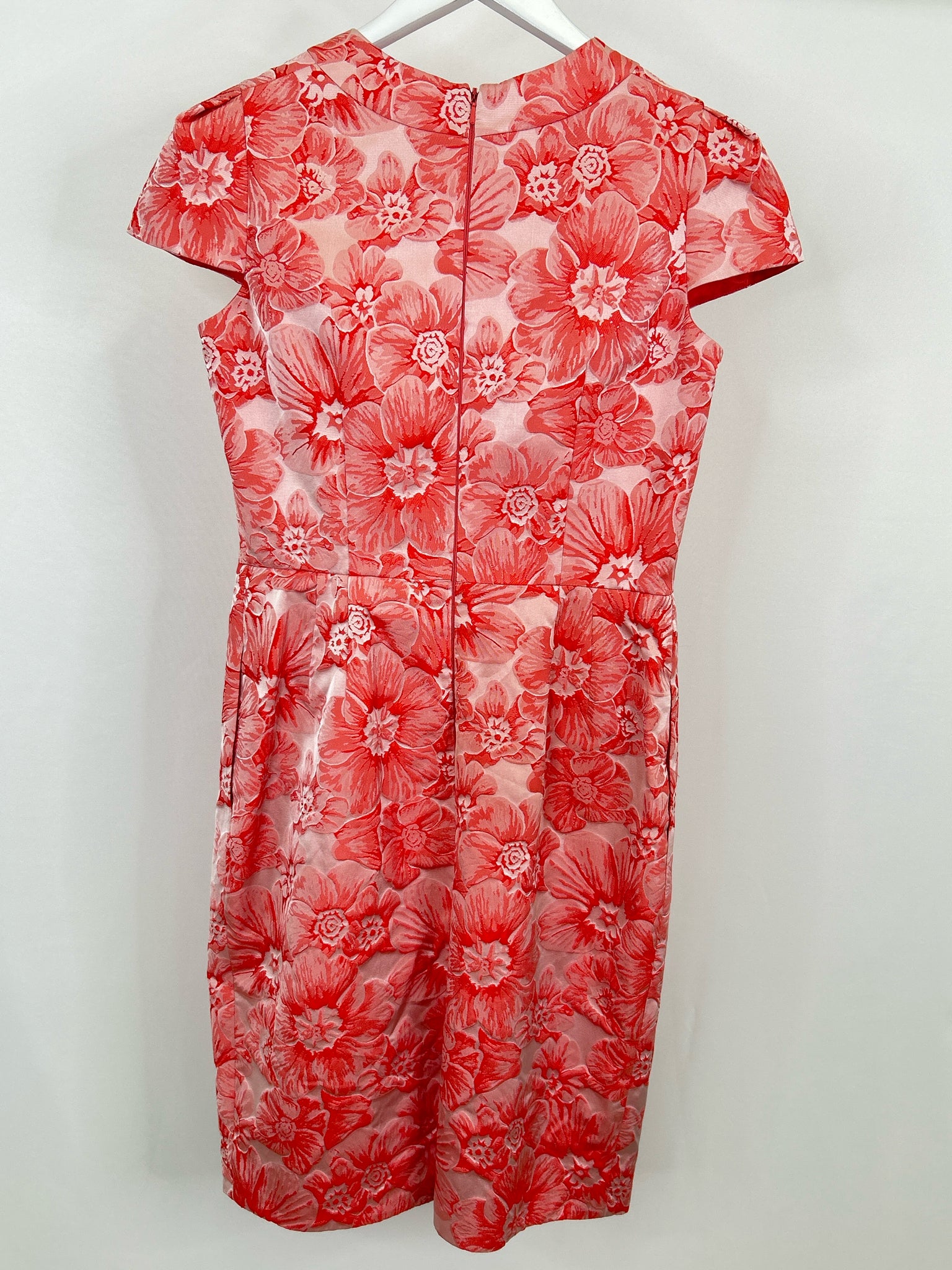 CARMEN MARC VALVO Size 8 RED FLORAL Women Dress