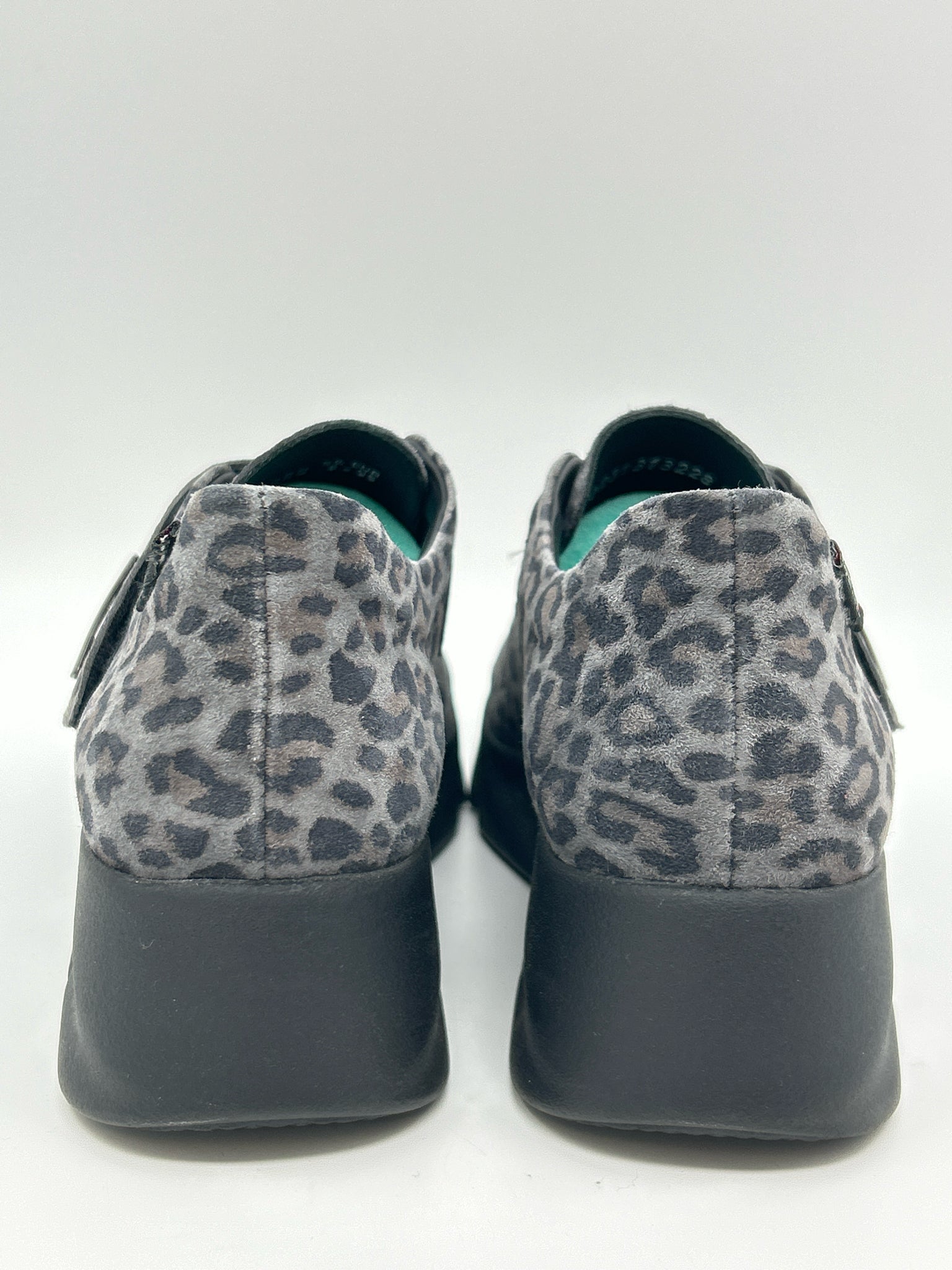 MEPHISTO Size 8 Gray print Women Shoes