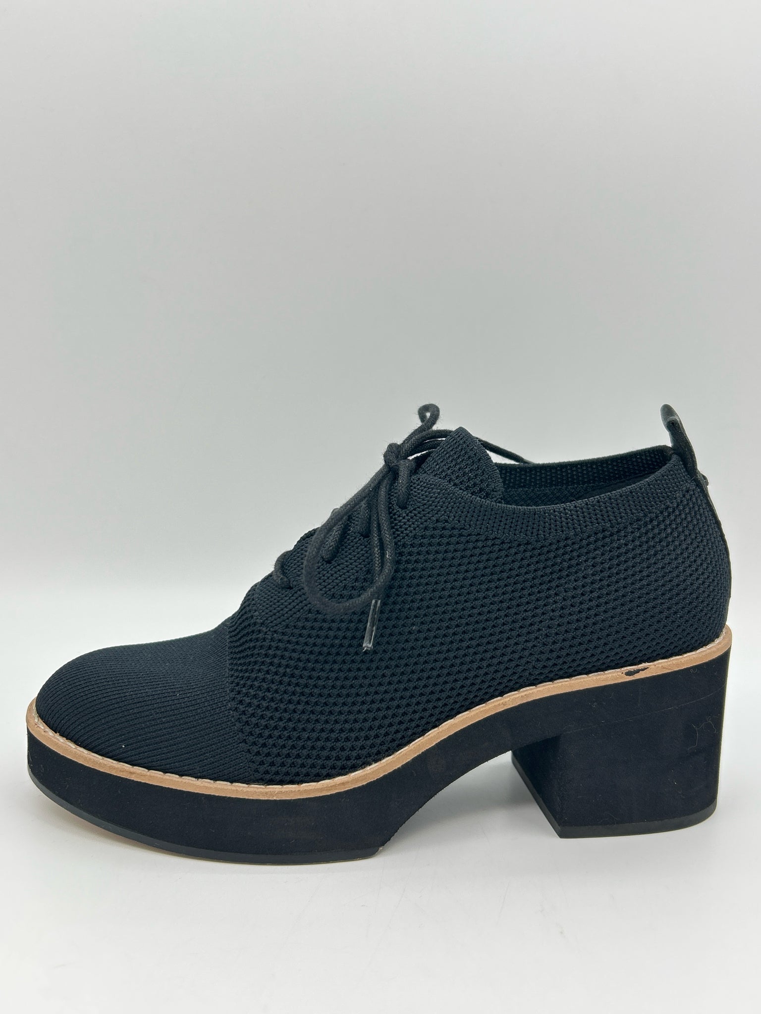 EILEEN FISHER Size 7M Black Women Shoes