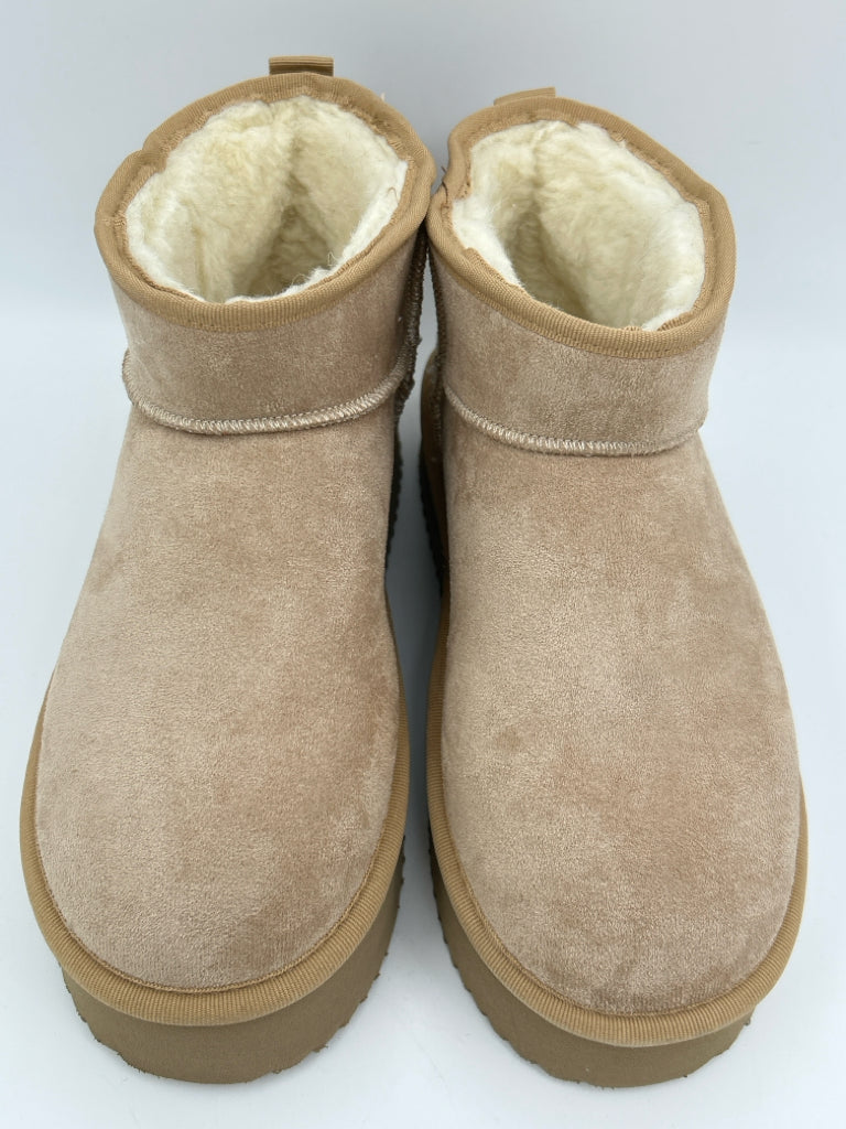 HEY GIRL Women Size 8 Tan Booties