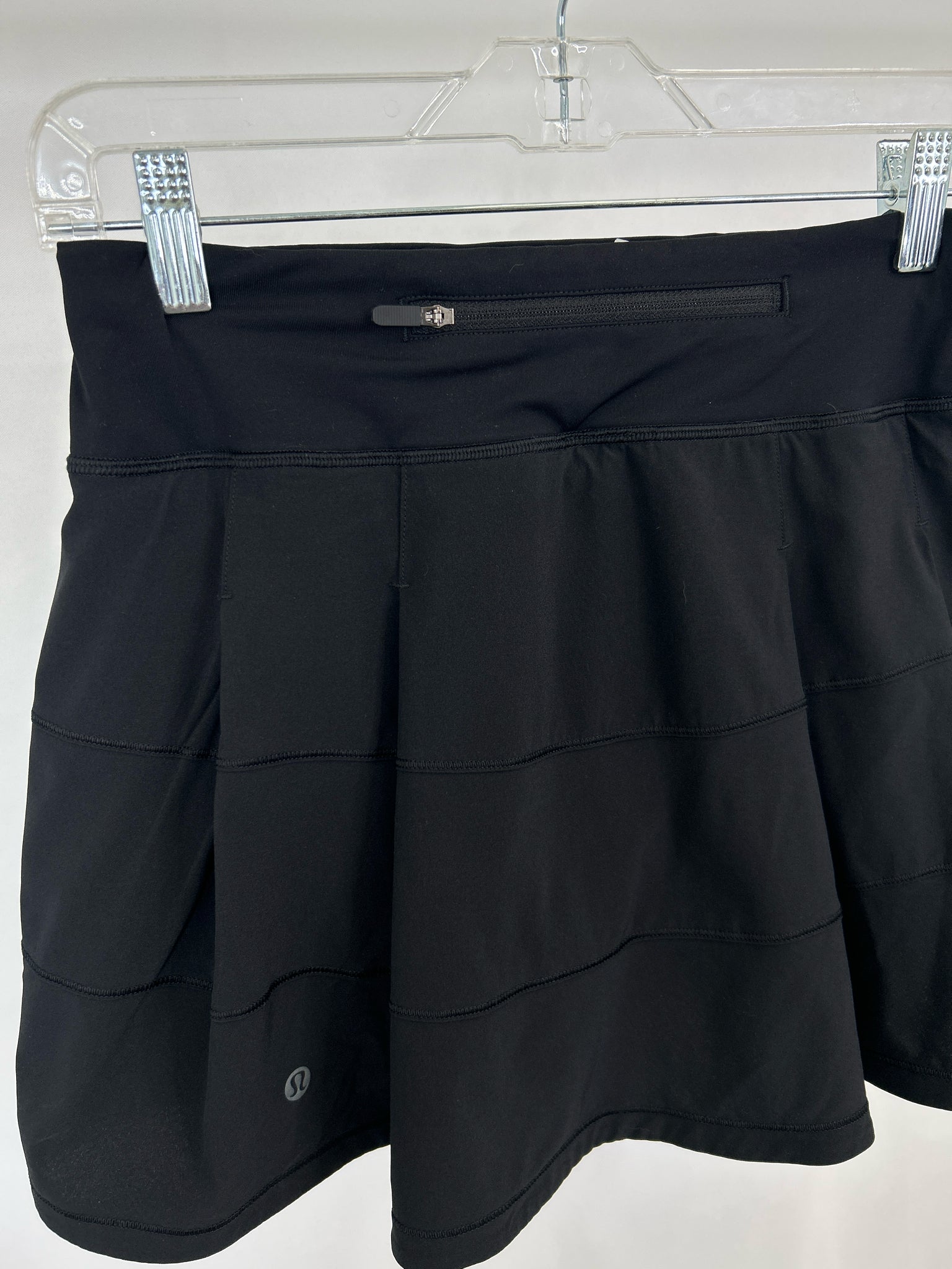 LULULEMON Size 4 Black Women Skort