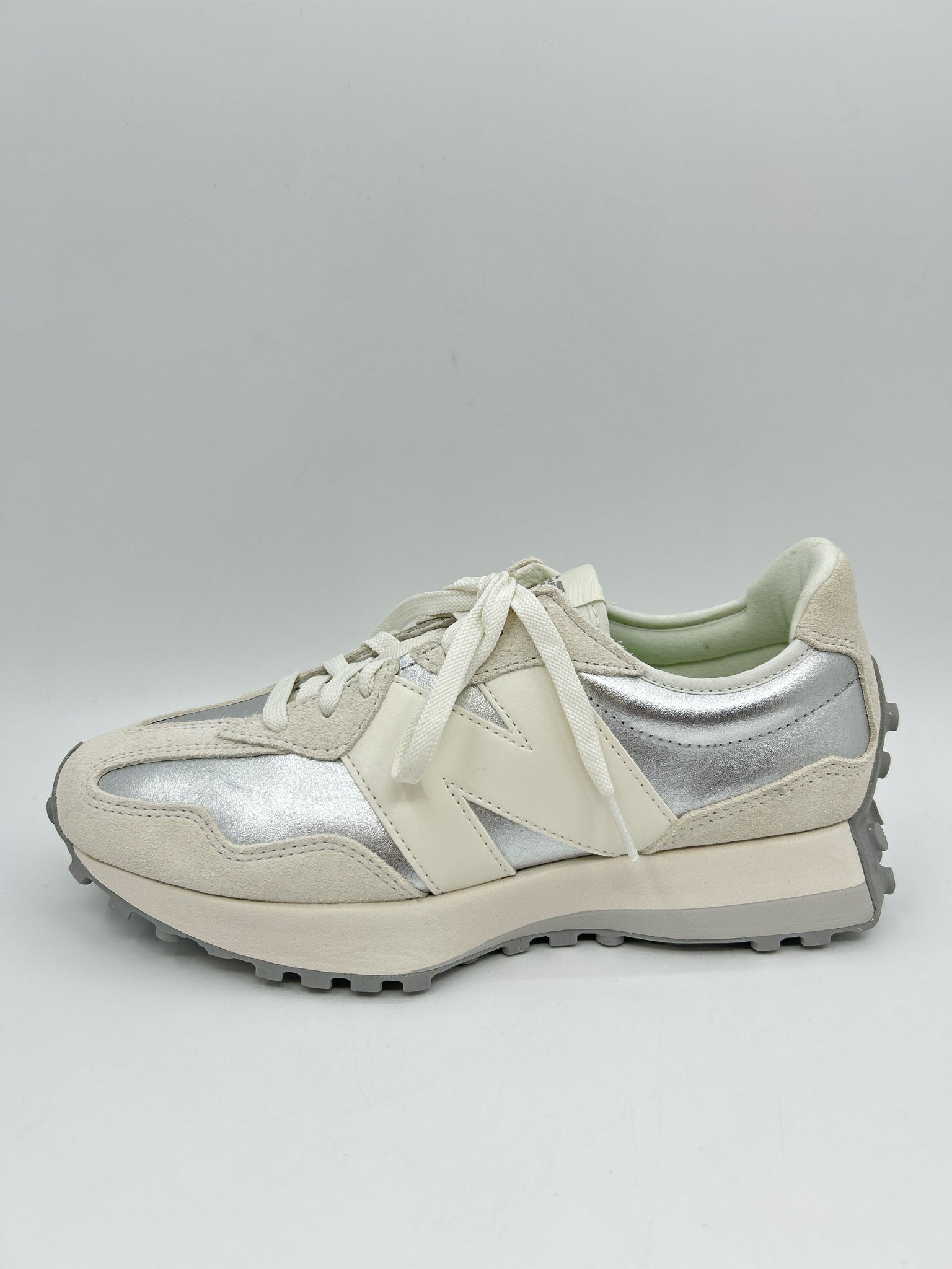 NEW BALANCE Size 10.5 WHITE AND SILVER Women Sneakers