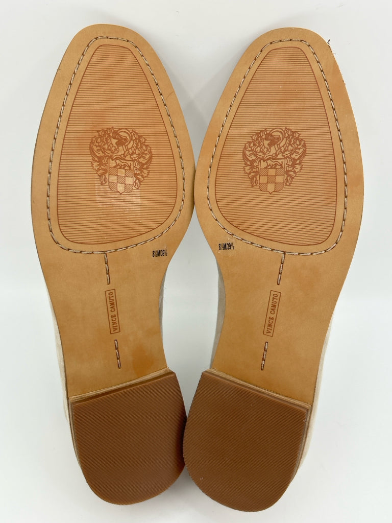 VINCE CAMUTO Women Size 8.5 Beige Loafer