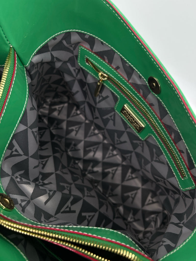 ARCADIA NWOT Green Women's Purse