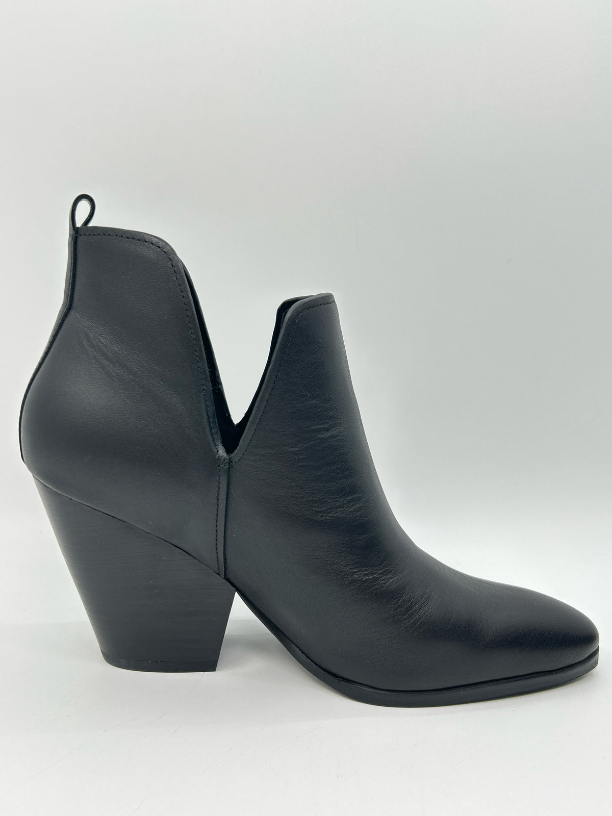 MARC FISHER Size 11M Black Women Booties
