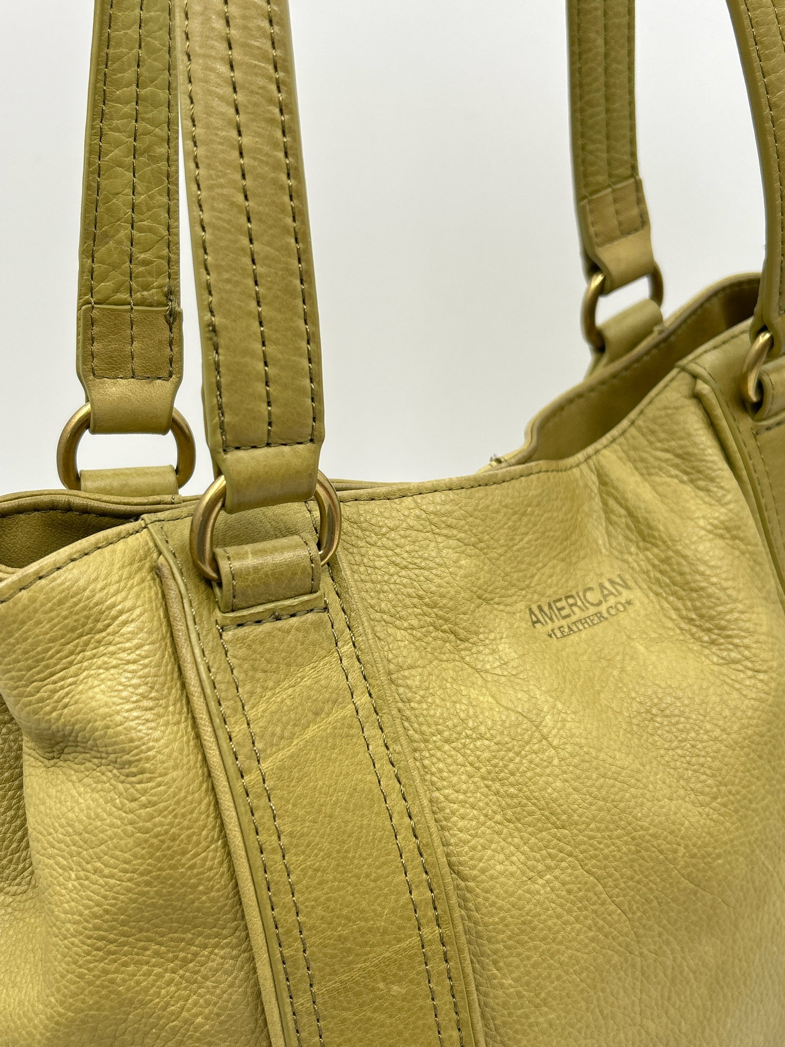 AMERICAN LEATHER CO Lime Green Women Purse