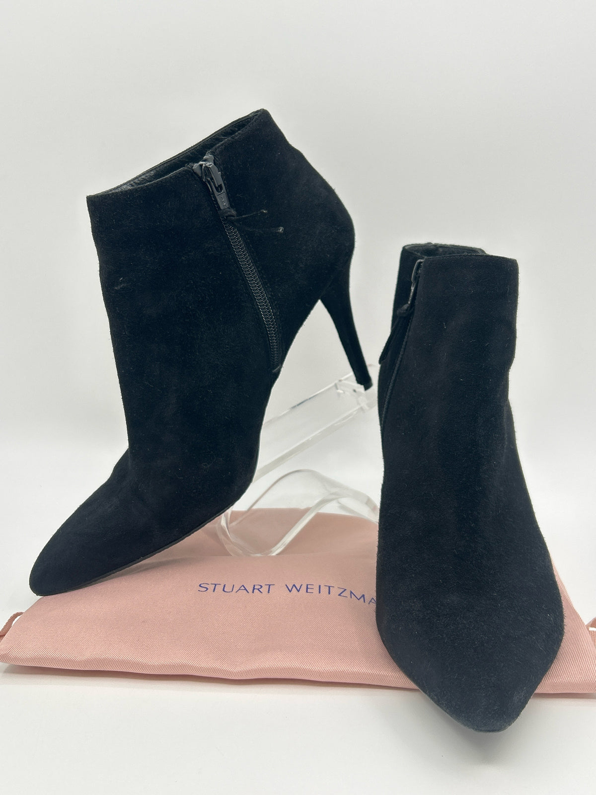 STUART WEITZMAN Size 9M Black Women Booties