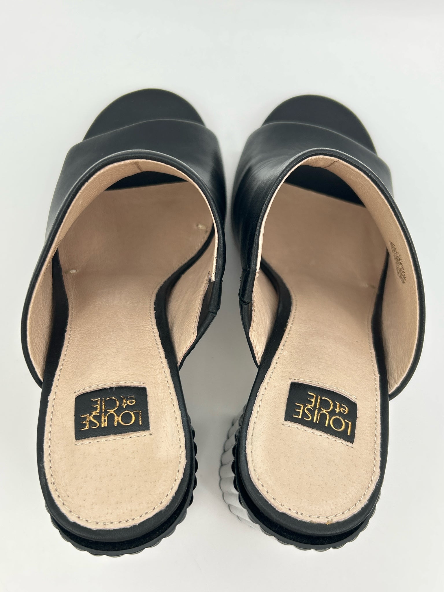 LOUISE ET CIE Size 7M Black Women Shoes