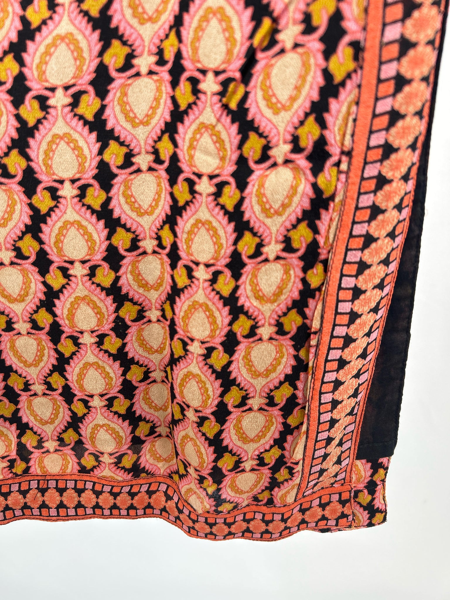 NEKANE NKN Size M BLACK AND PINK Women Pants