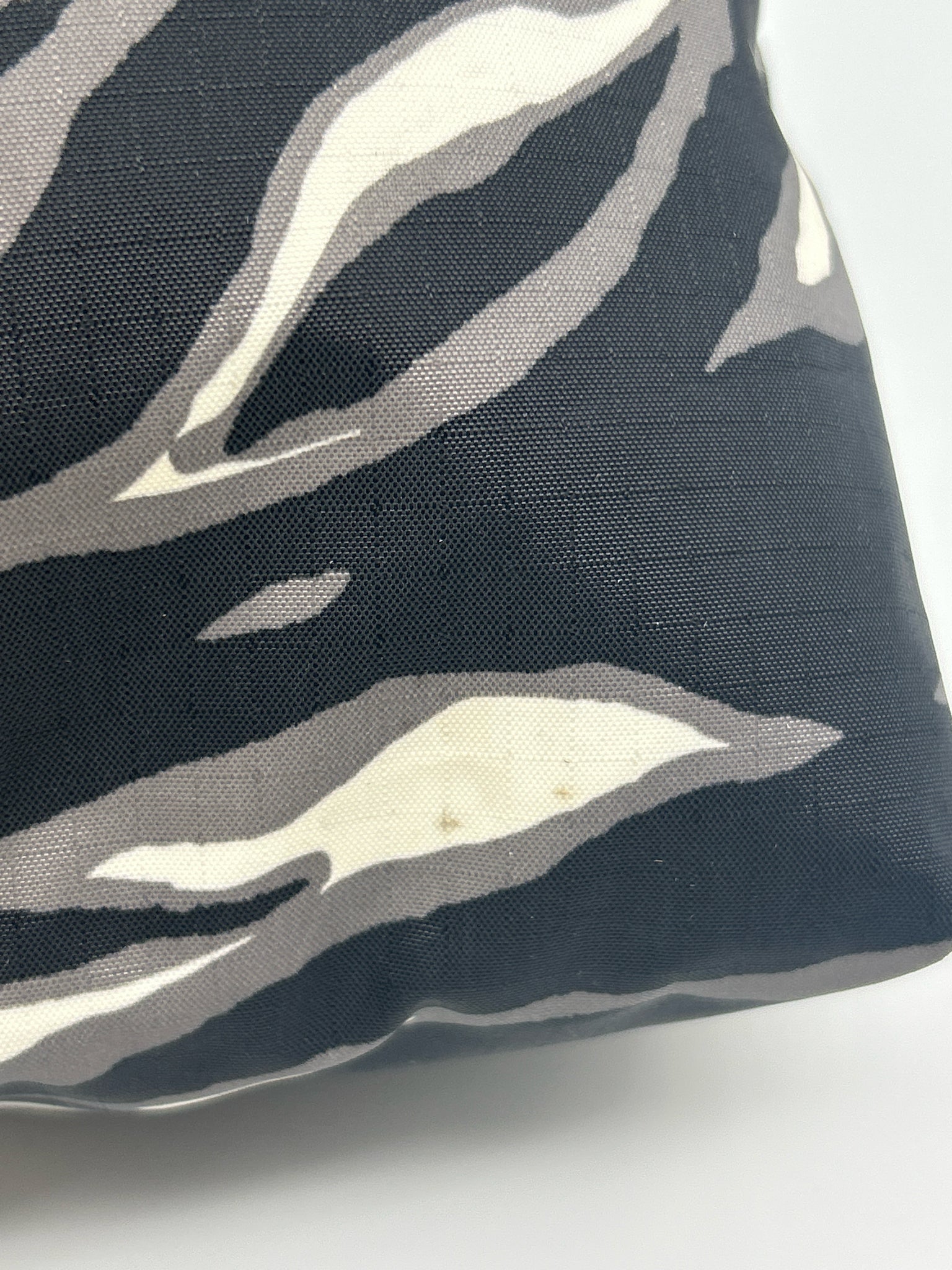 BRIGHTON Black and White Women Purse