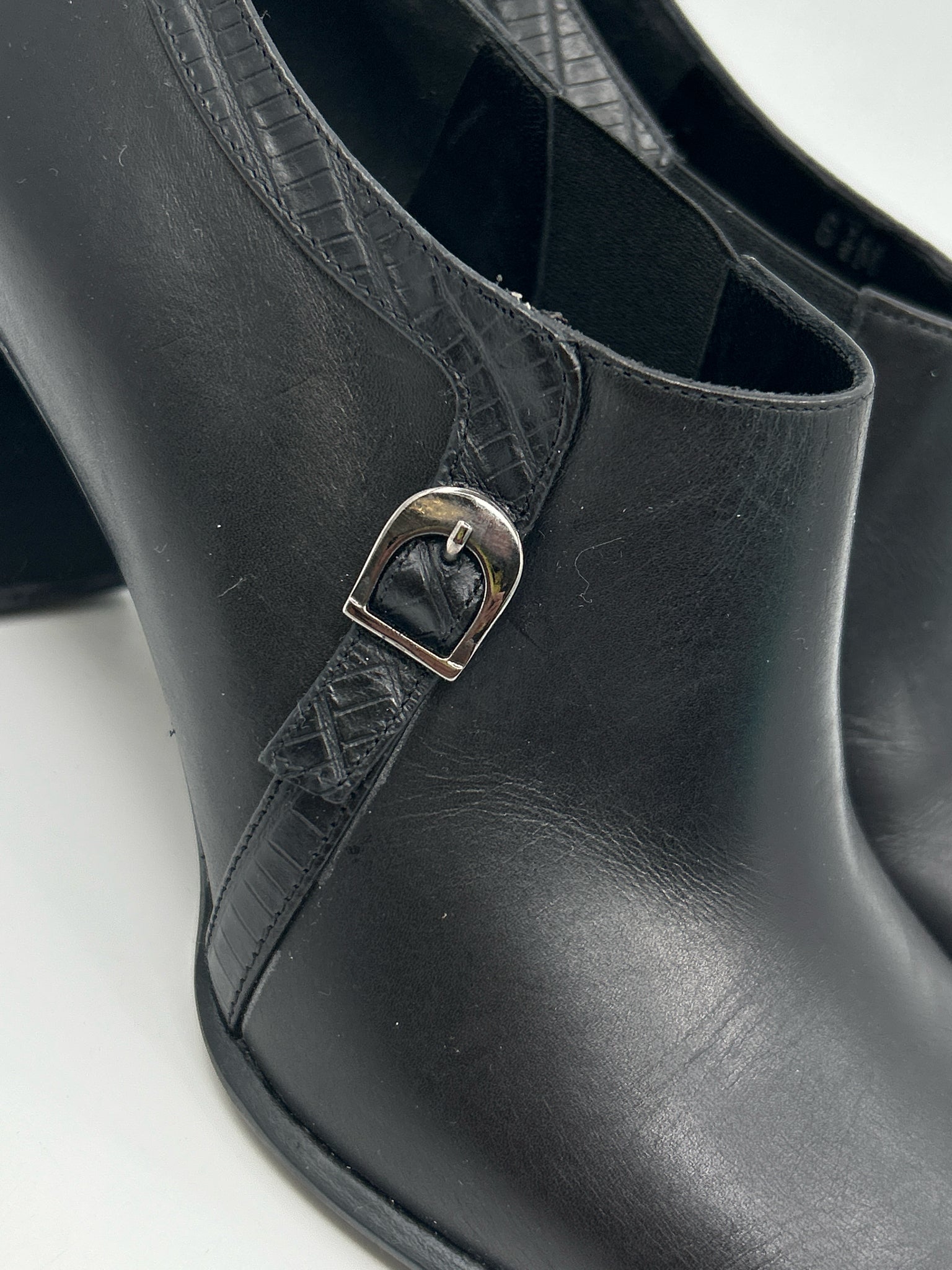 VIA SPIGA Size 6.5M Black Women Booties