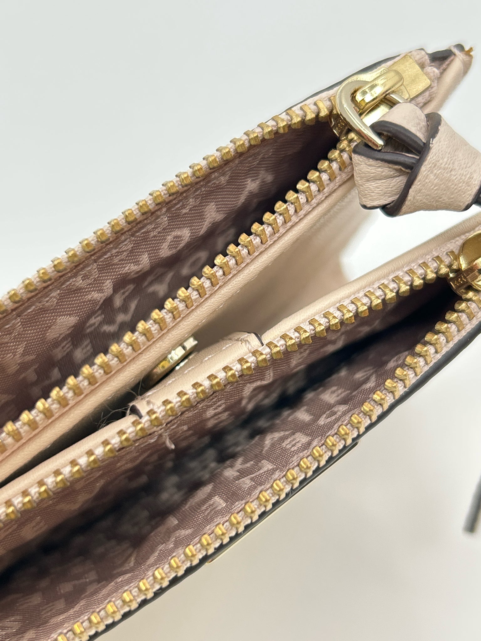 KATE SPADE Pumice Stone Women Wallet