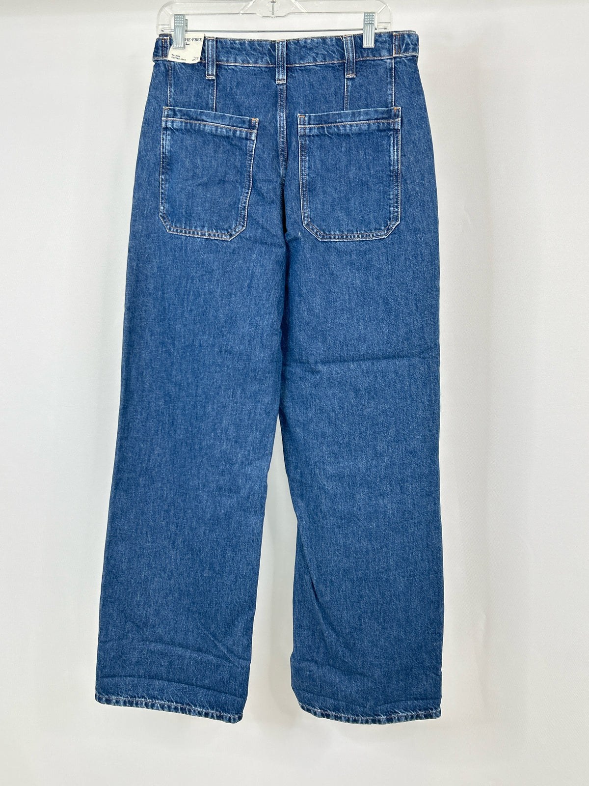 WE THE FREE NWT Size 4/27 BLUE DENIM Women jeans