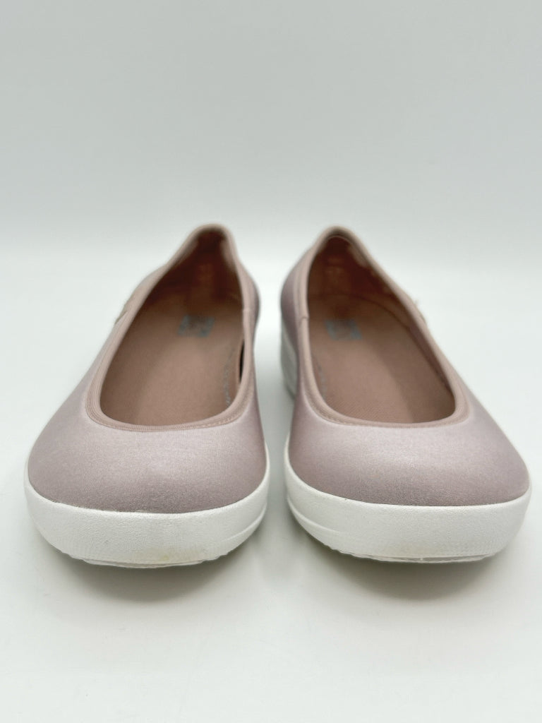 FITFLOP Size 7 Mauve Sneakers