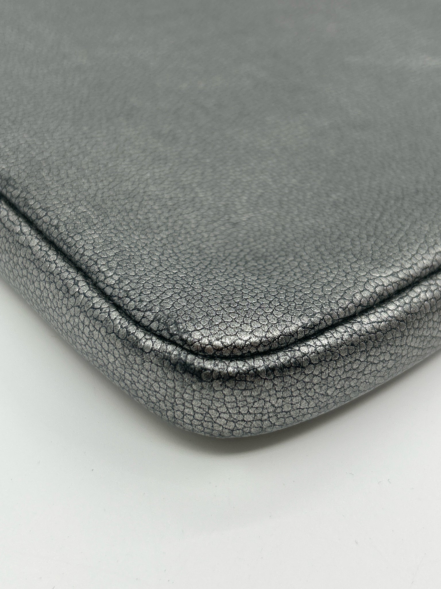 KATE SPADE Pewter Laptop Sleeve Case