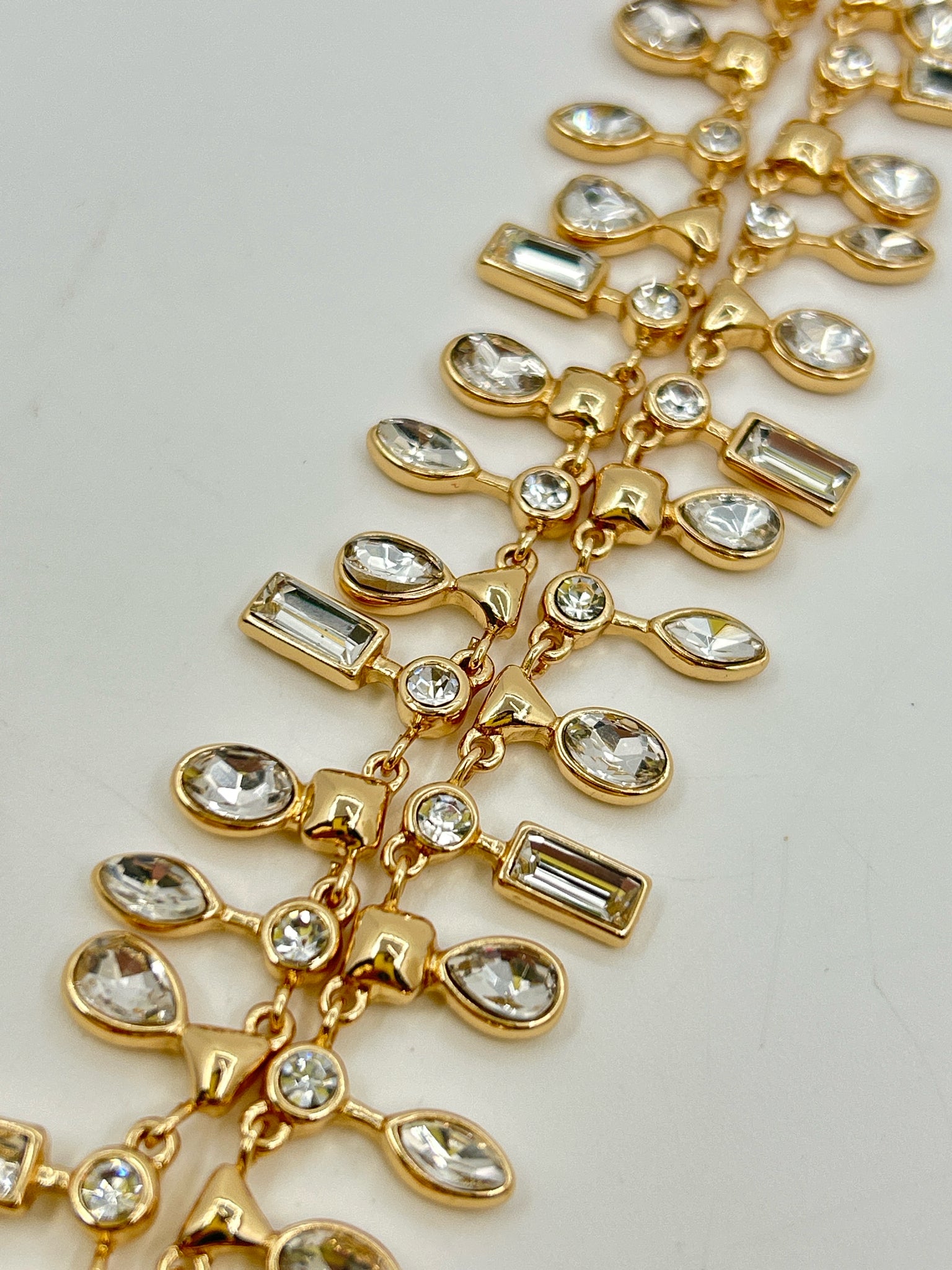 ANTHROPOLOGIE NWT Gold Necklace