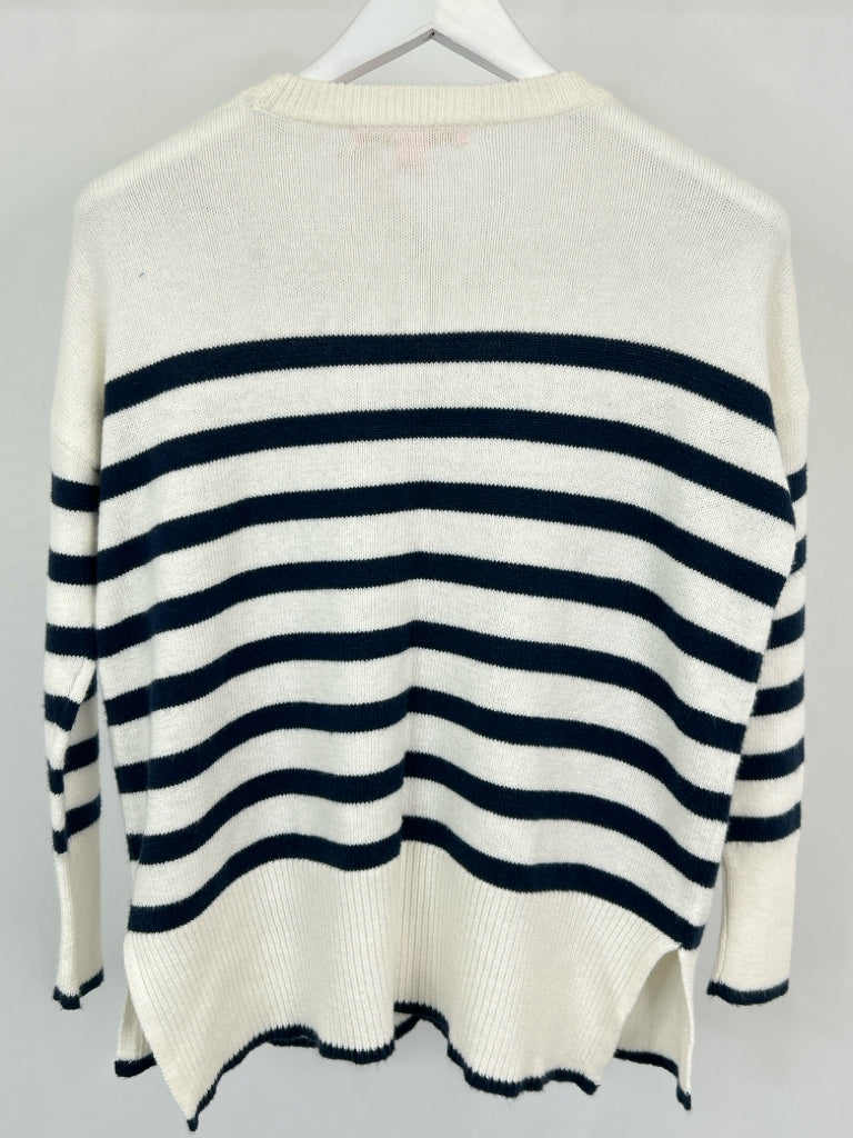 LILLY PULITZER Size S WHITE AND BLUE Women's Sweater