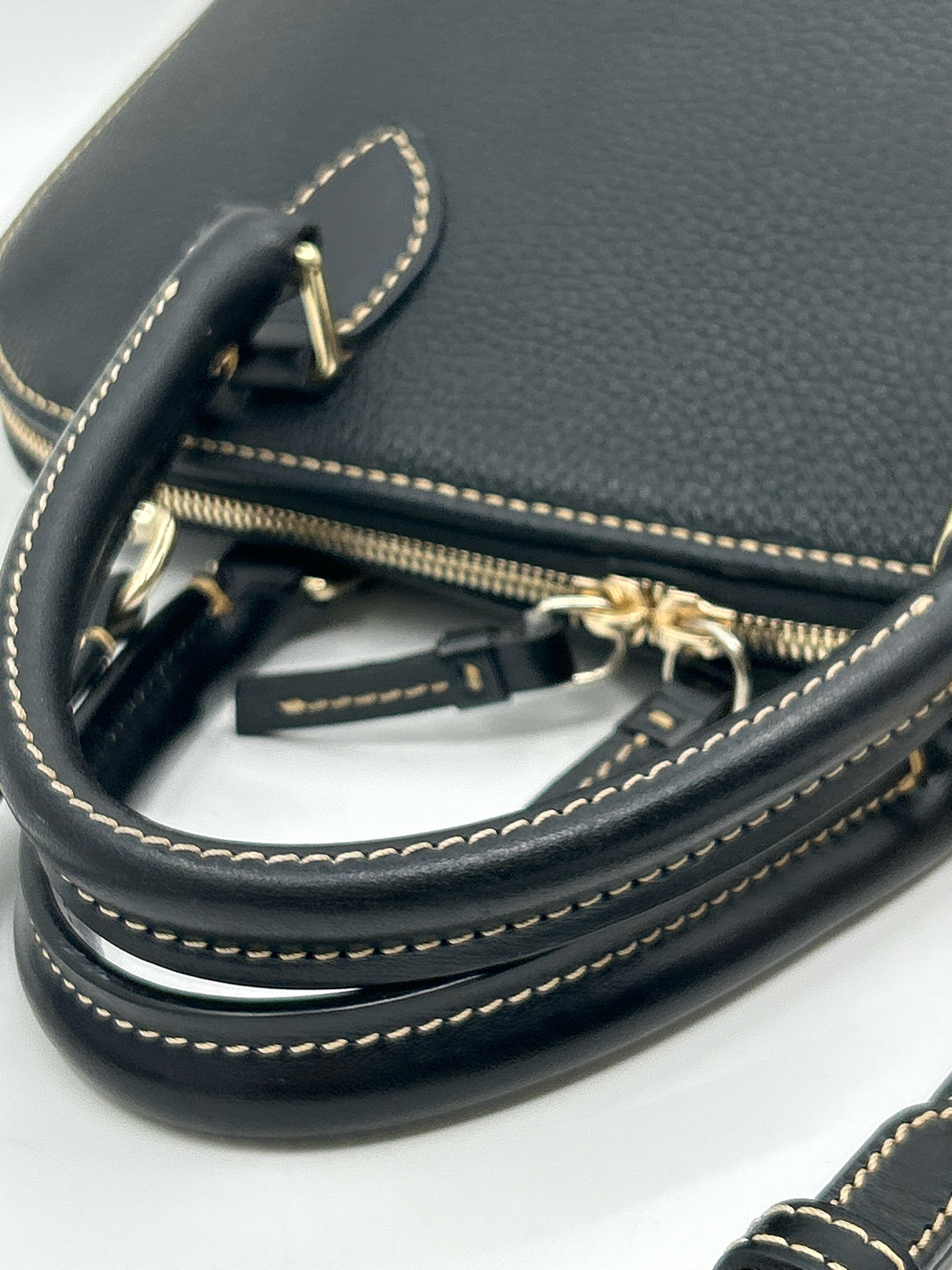 DOONEY & BOURKE Black Women Purse