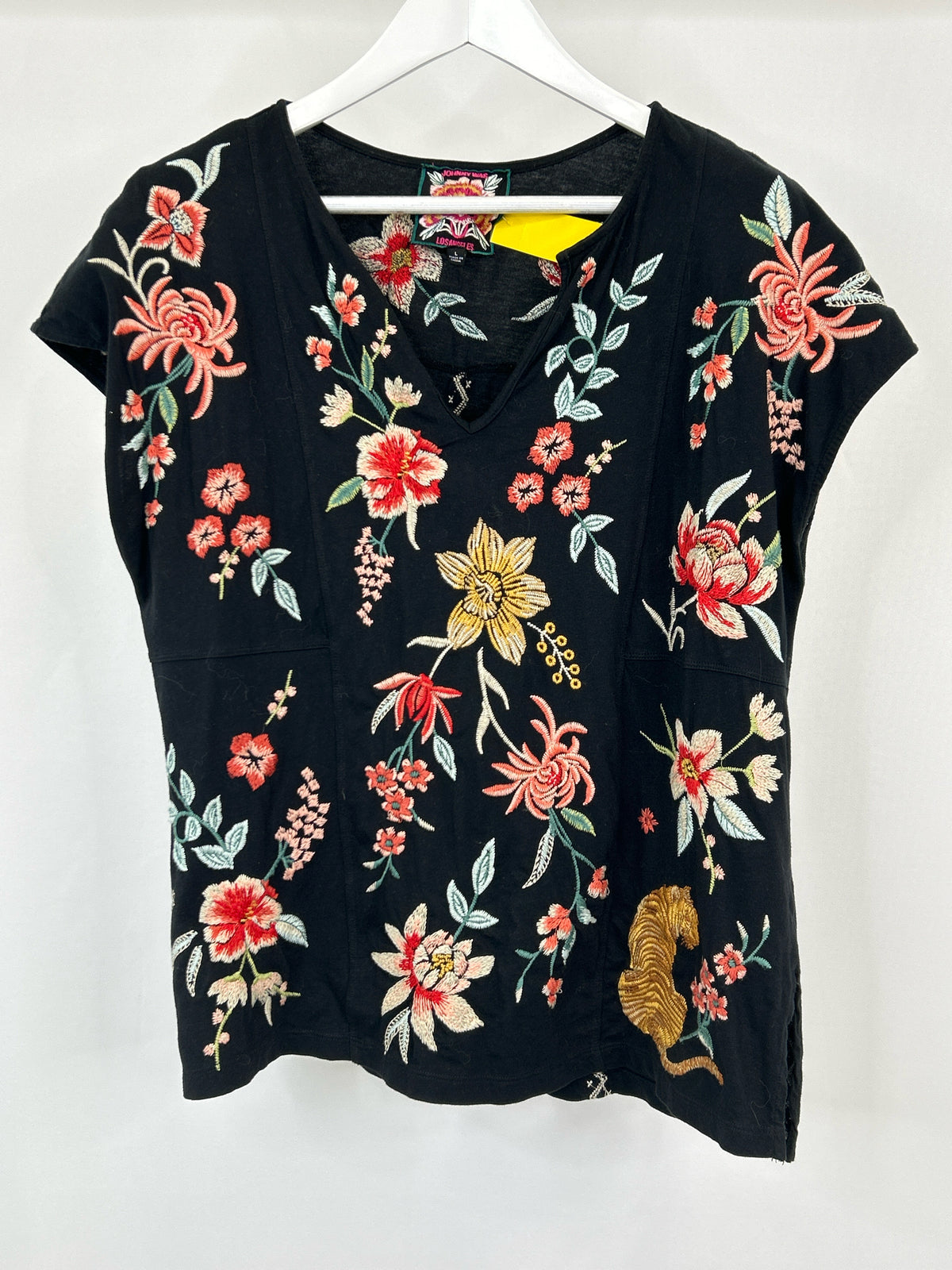 JOHNNY WAS Size L Black Floral Women Shirt