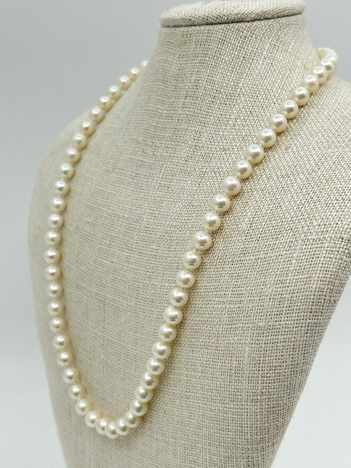 NO BRAND Pearl Necklace