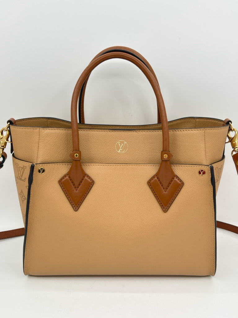 LOUIS VUITTON Tan Purse