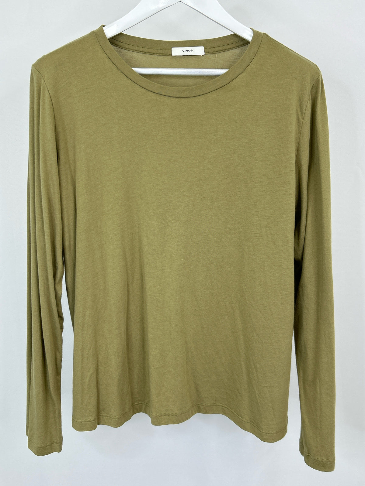VINCE. Size M Green Women T-shirt