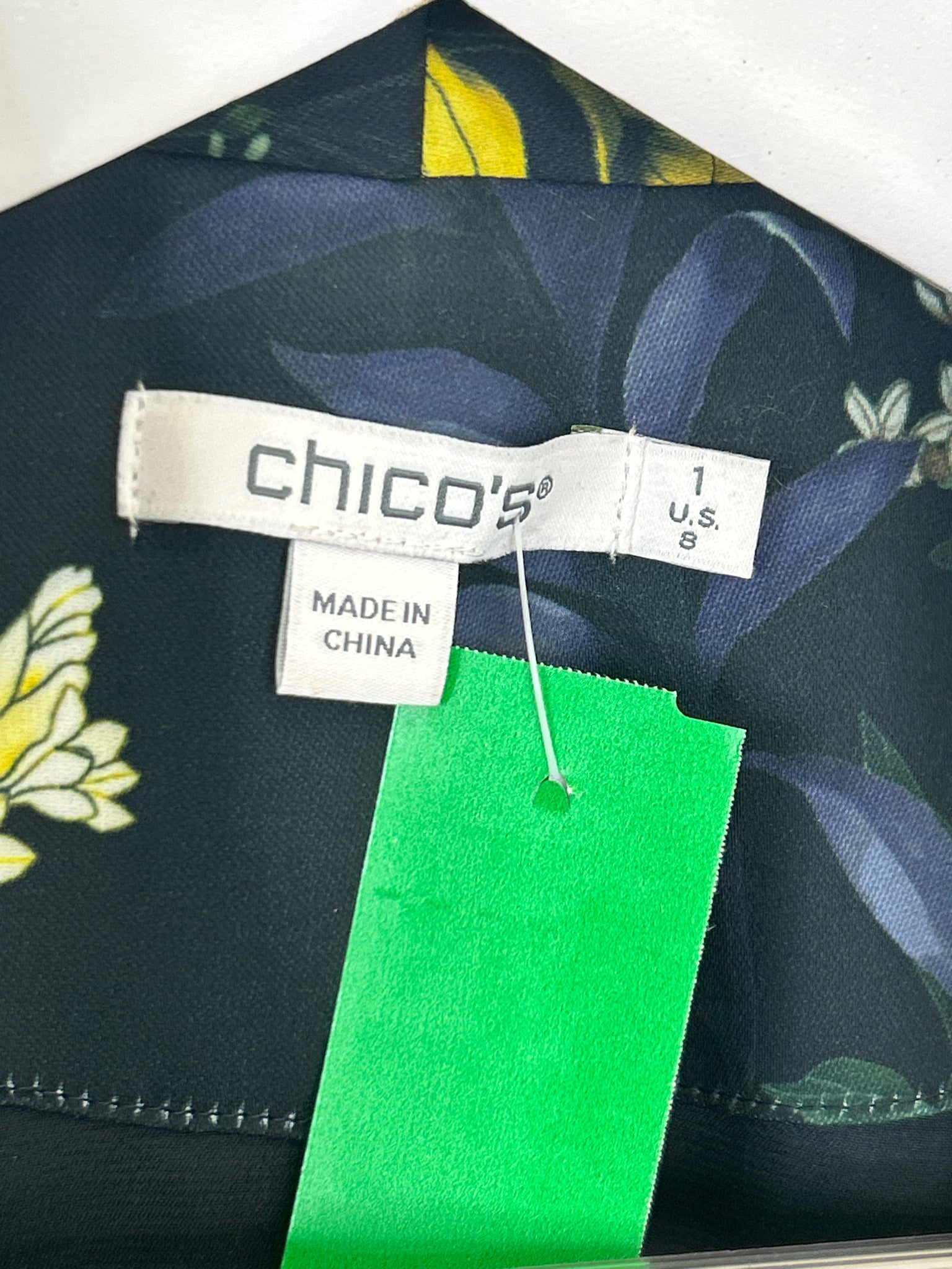 CHICO'S Size 8 Black Floral Women Blazer