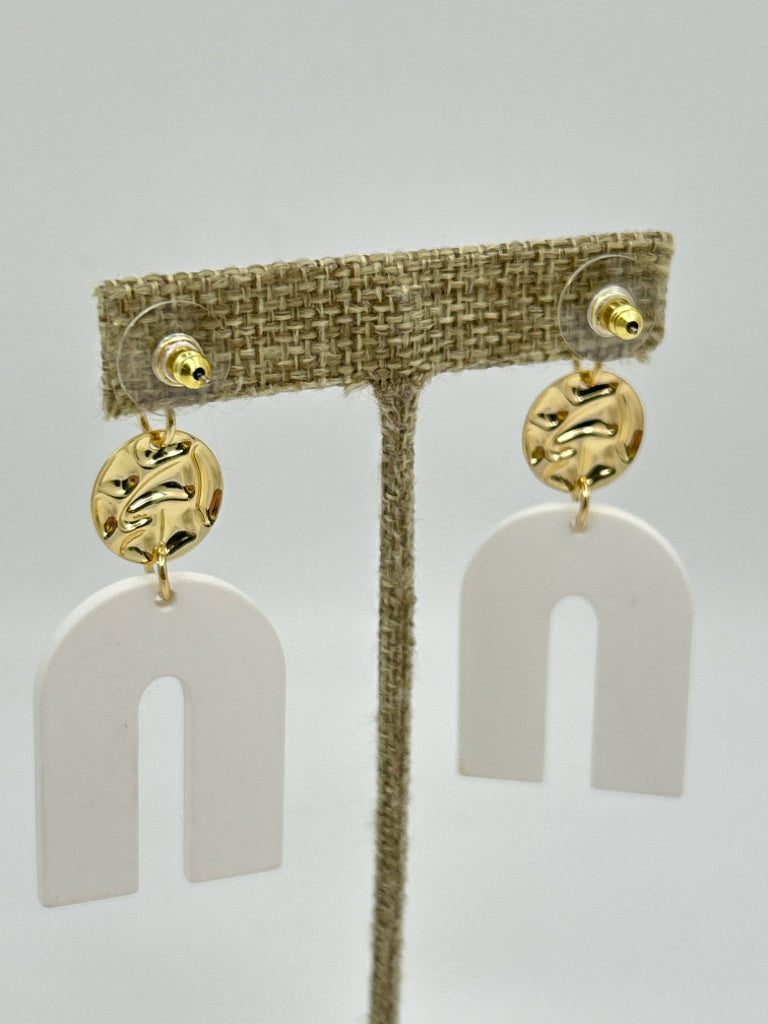 EYE CANDY Women Size One Size Gold Earrings