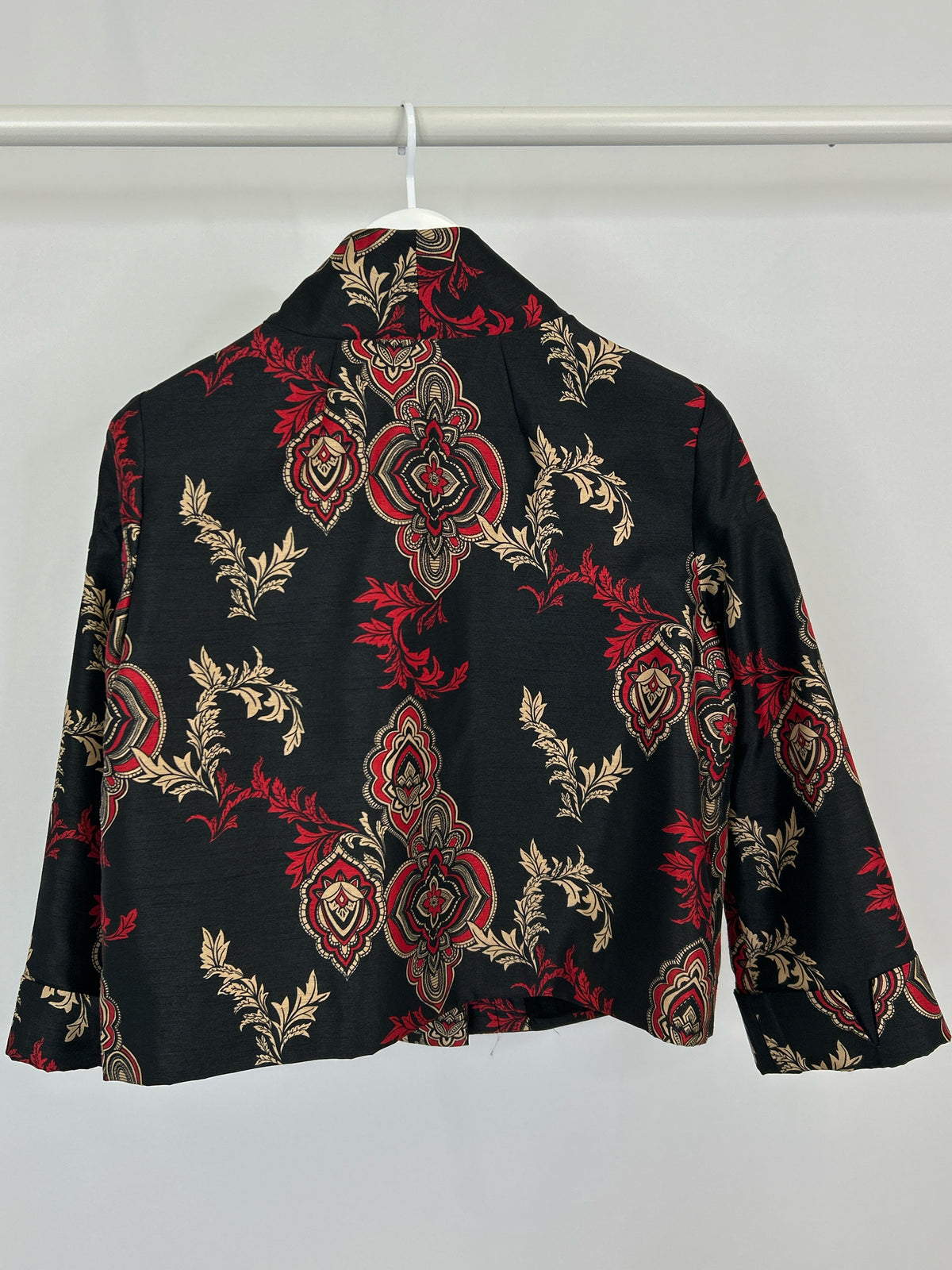 CHICO'S Size 8 Black Floral Women Jacket