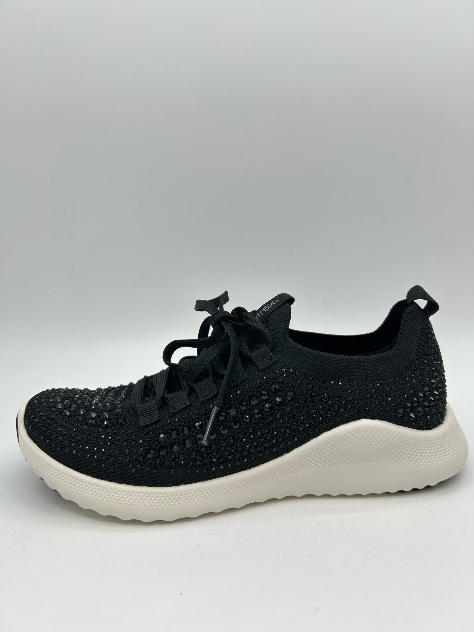 AETREX Size 7 Black Women Sneakers NIB