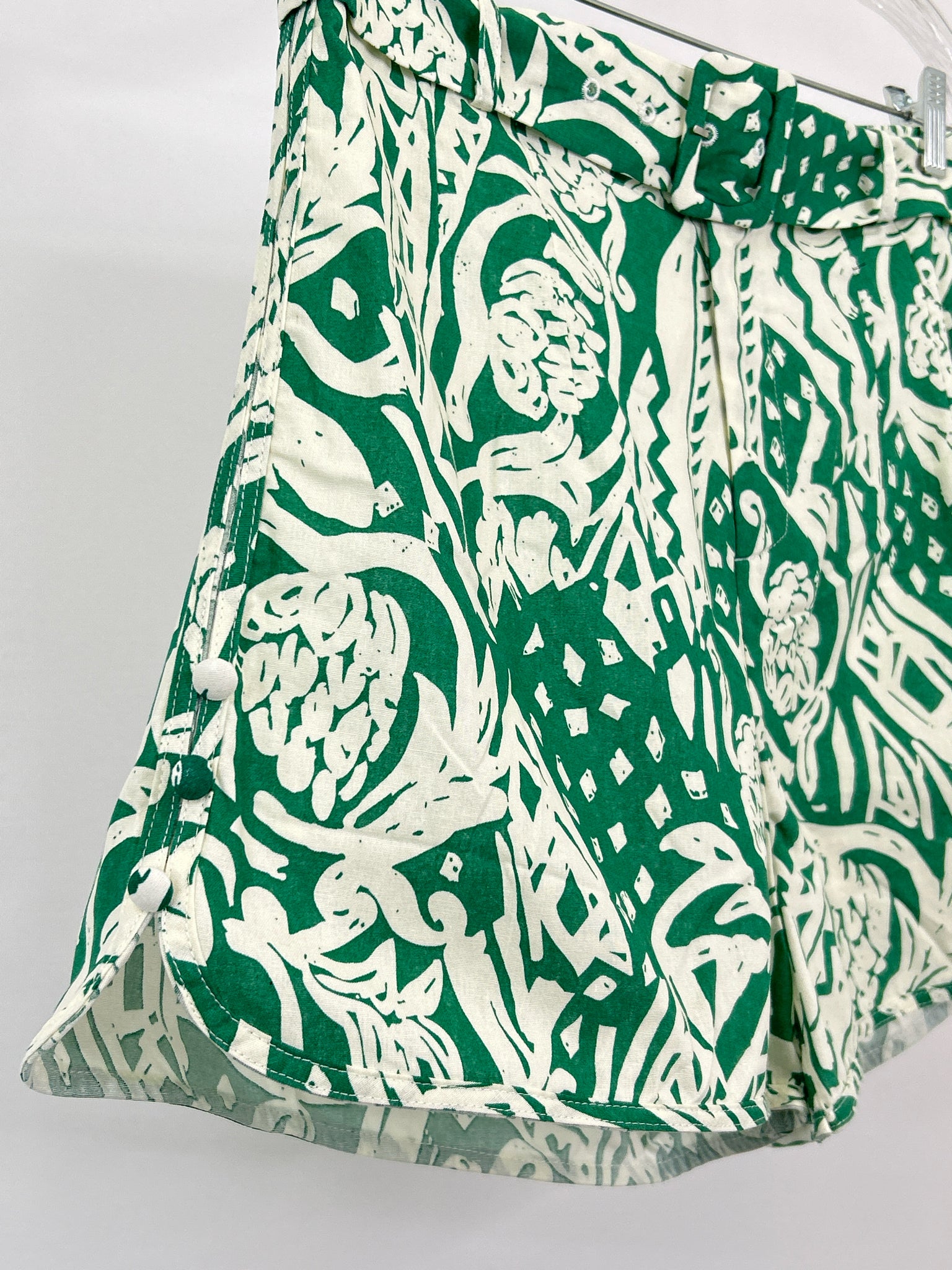 ENTRO Size M Green Print Women 2-Piece w/shorts