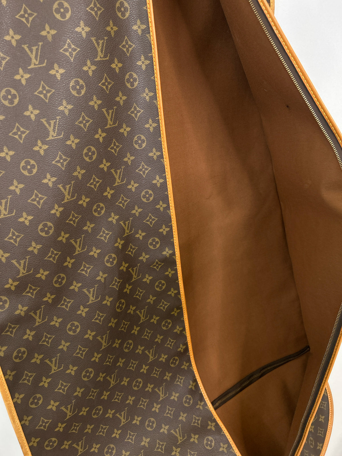 LOUIS VUITTON BROWN MONOGRAM Garment Bag