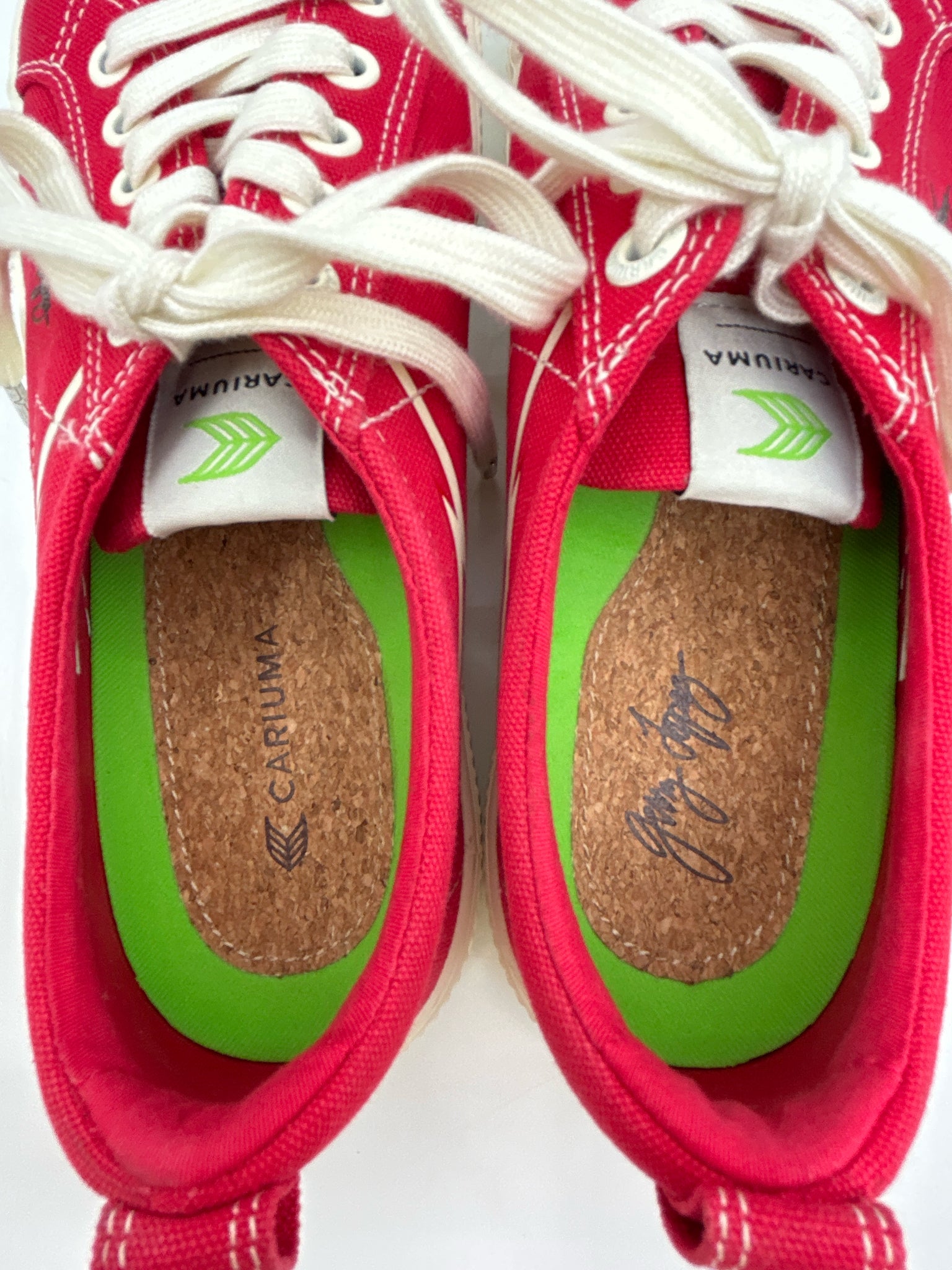 CARIUMA Size 9 red and white Women Sneakers