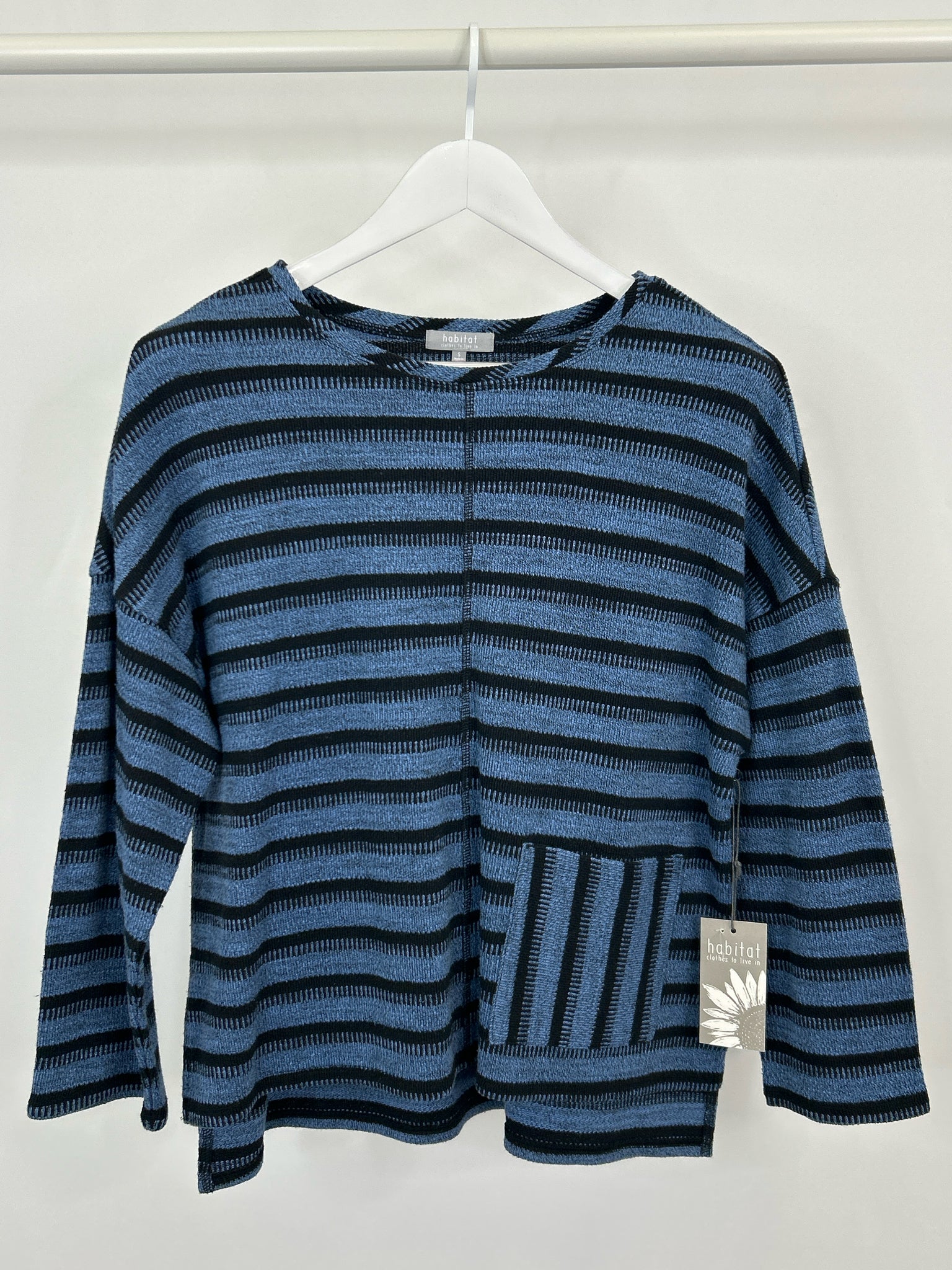 HABITAT Size S Blue and Black Women Sweater NWT