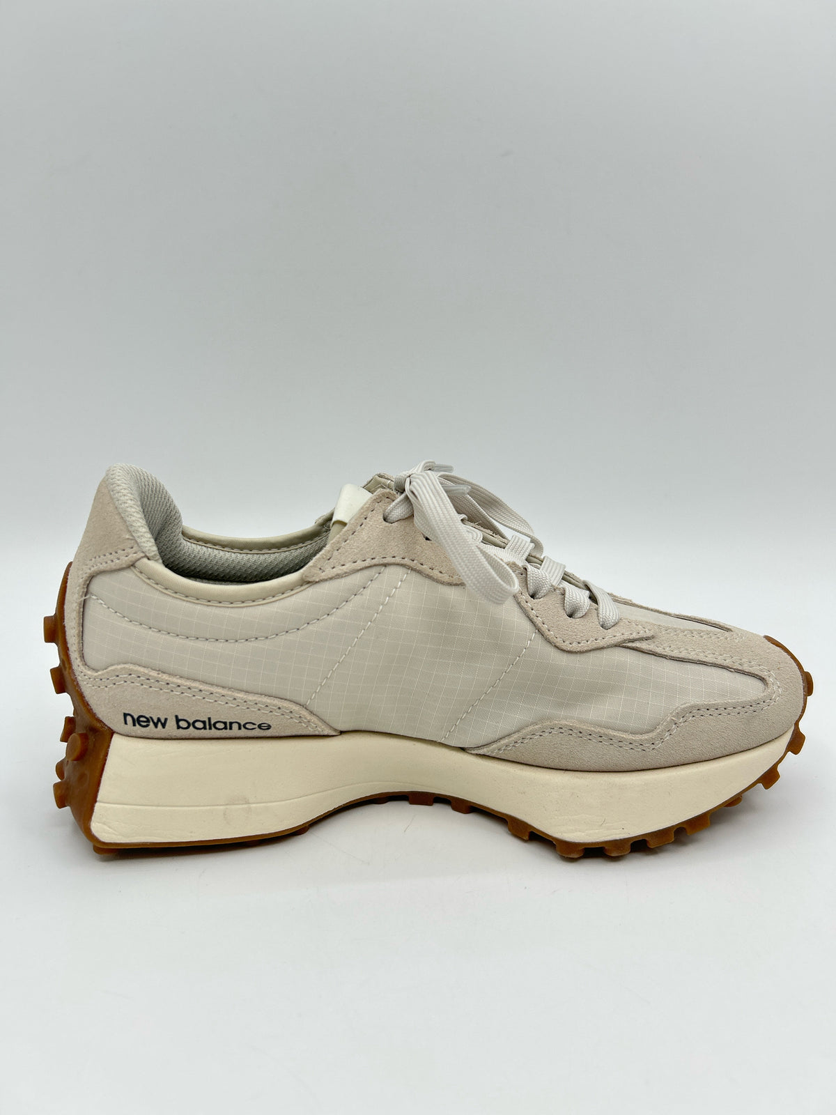 NEW BALANCE Size 6.5 BONE Women Sneakers