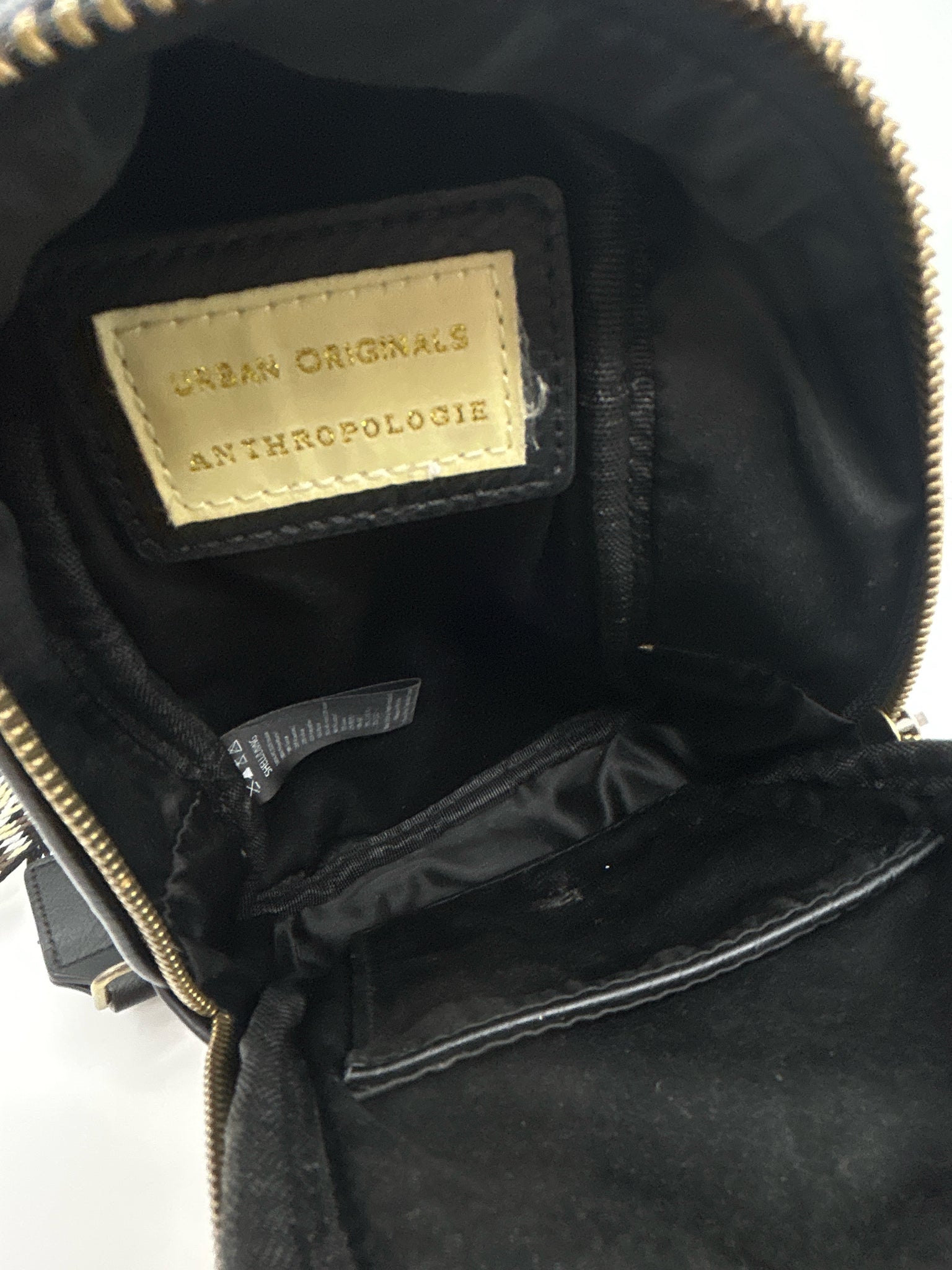 URBAN ORIGINALS Black Women Purse