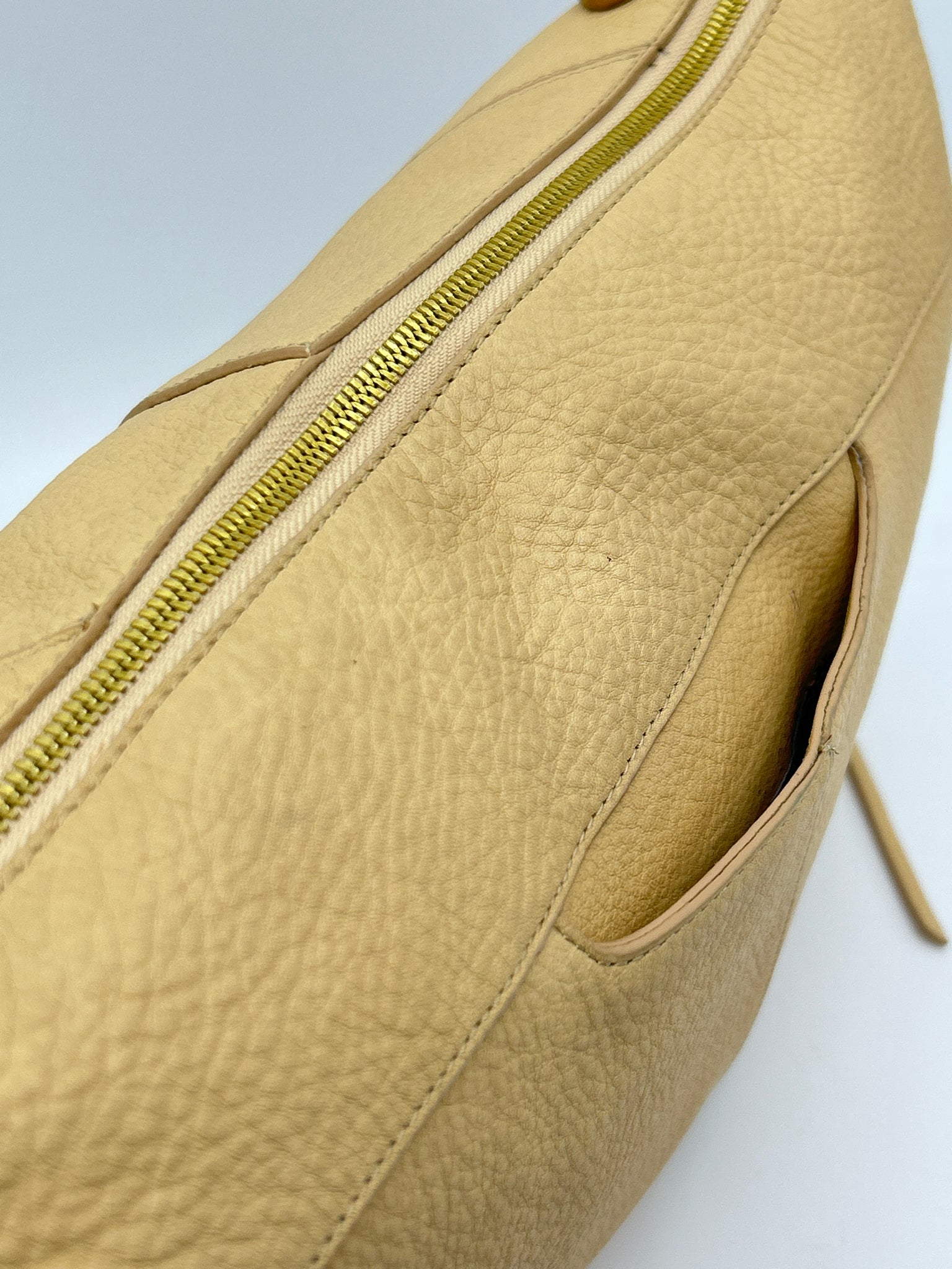 HOBO Cream Women Purse