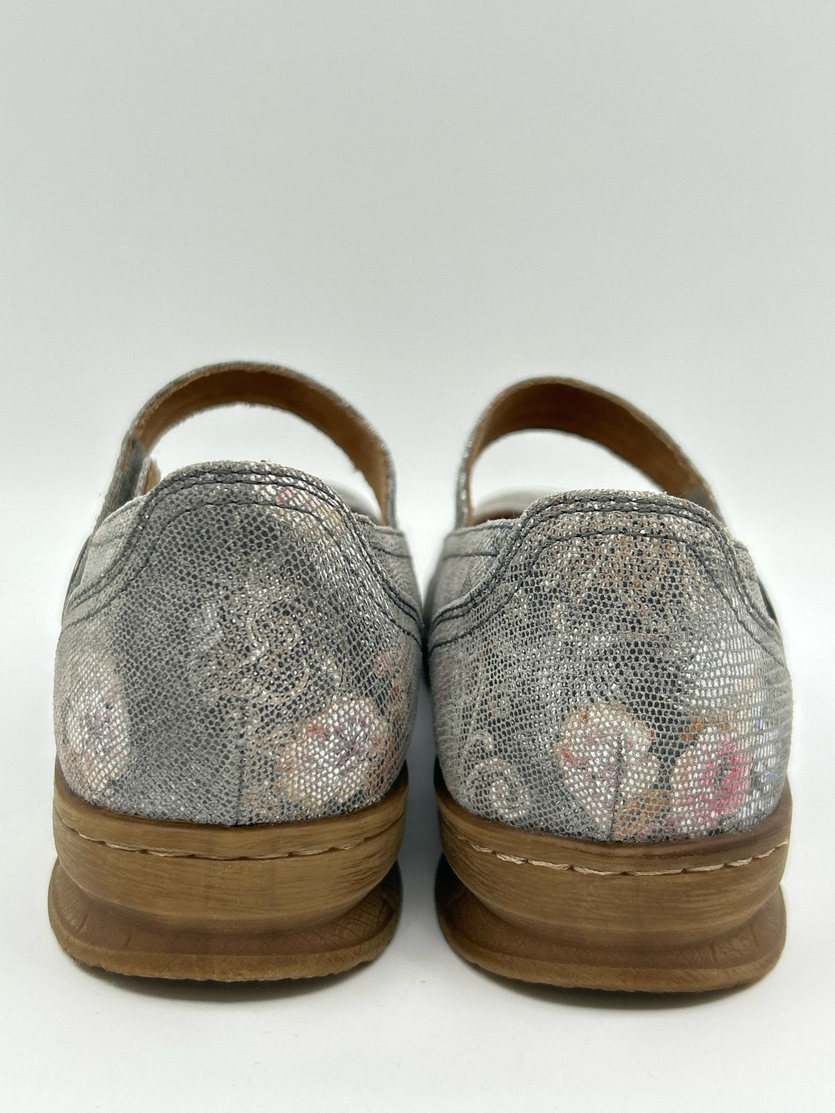 COMFORTIVA Size 8M Multi-Color Women Shoes