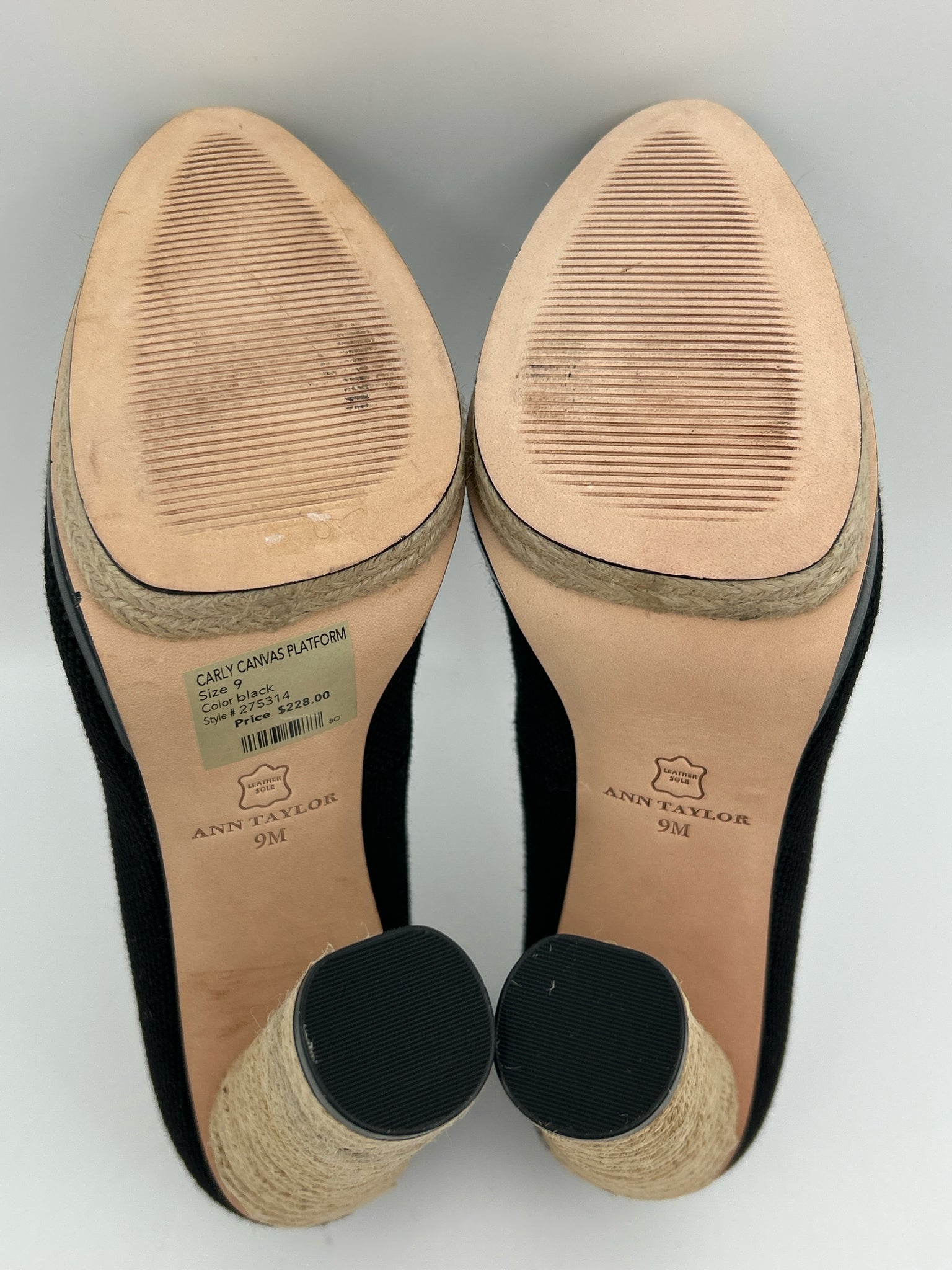 ANN TAYLOR Size 9M Black Women Pumps