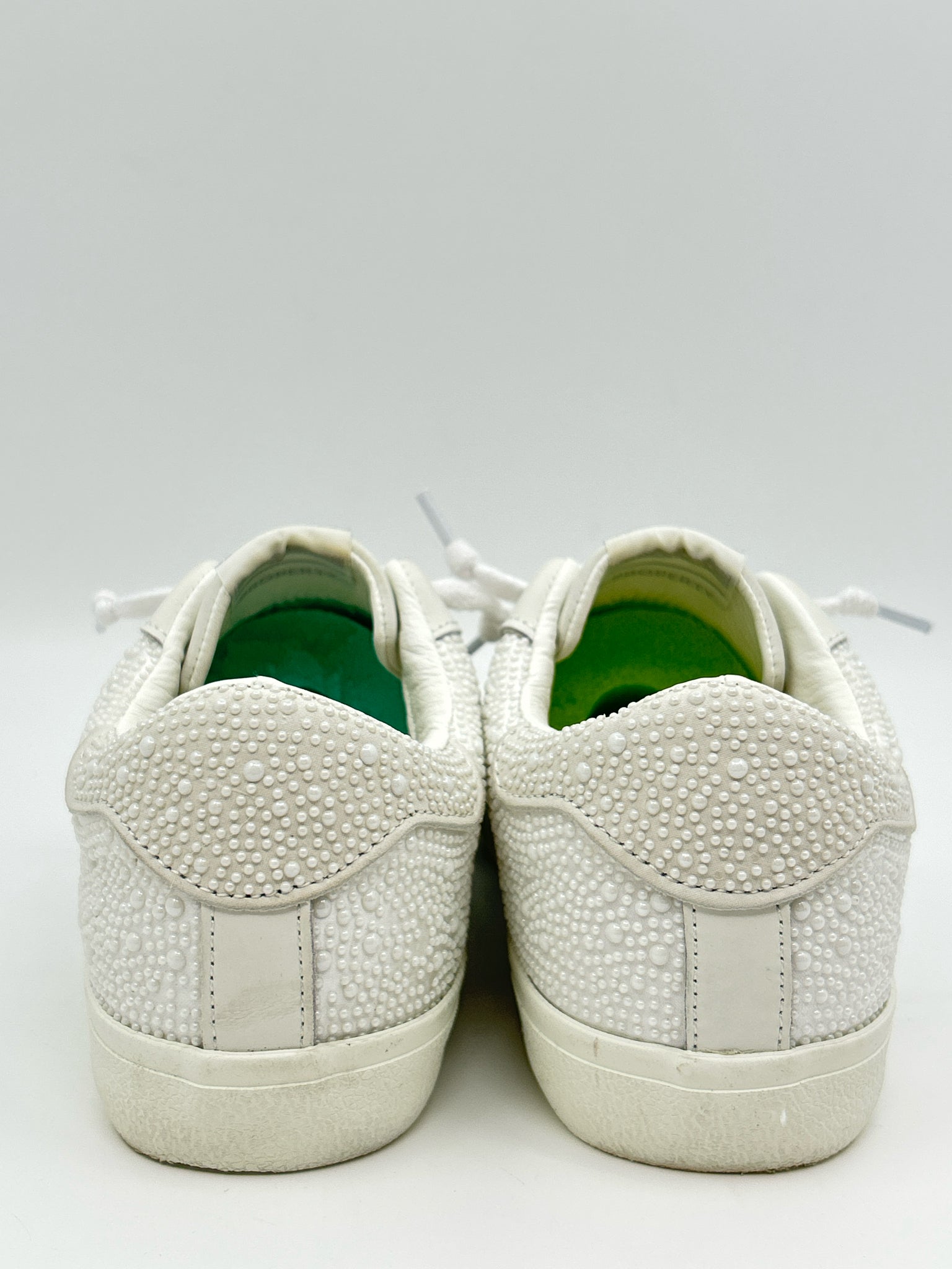 VINTAGE HAVANA Size 8 White Women Sneakers