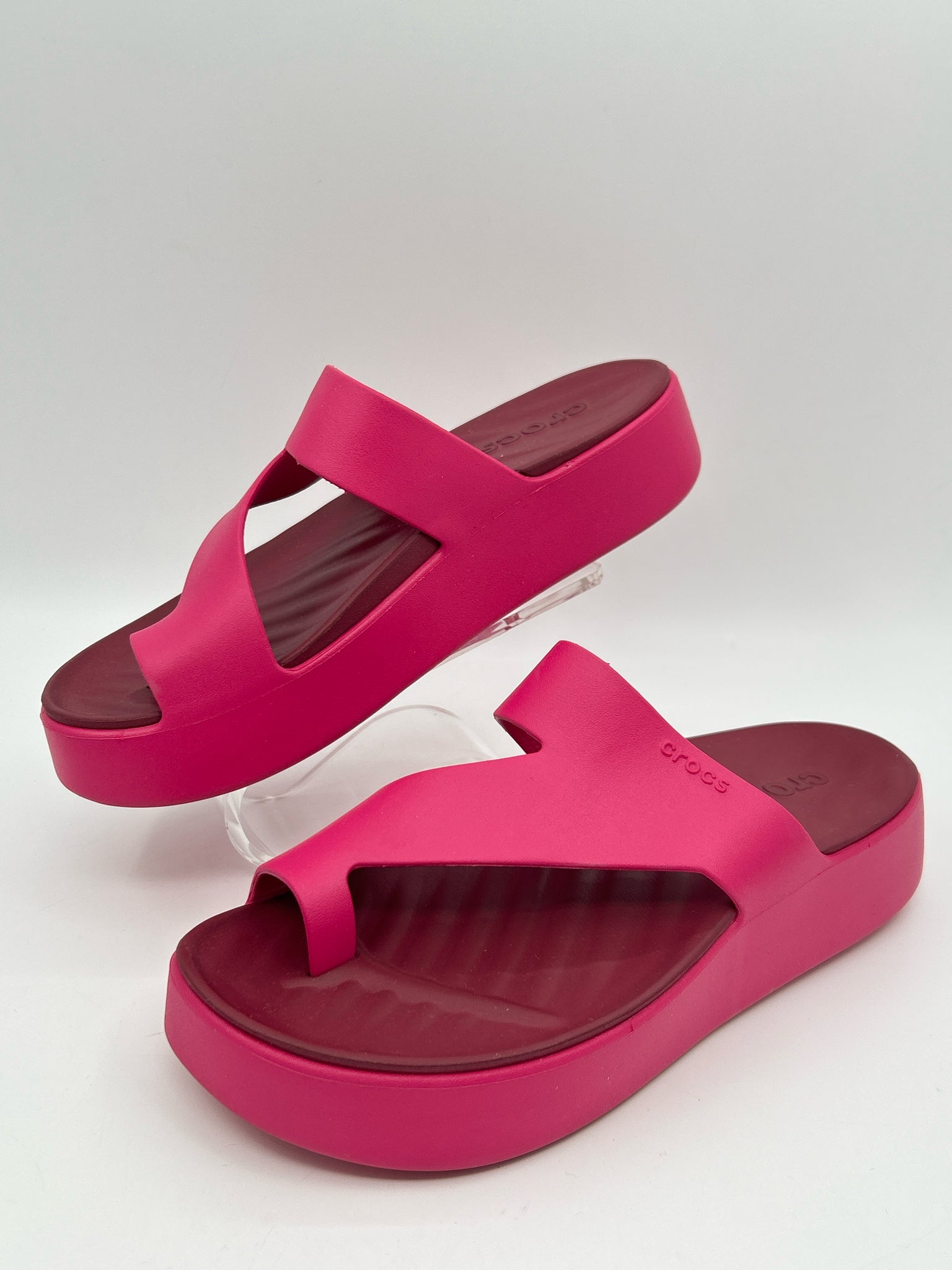 CROCS Size 7 Rose Pink Women Sandal